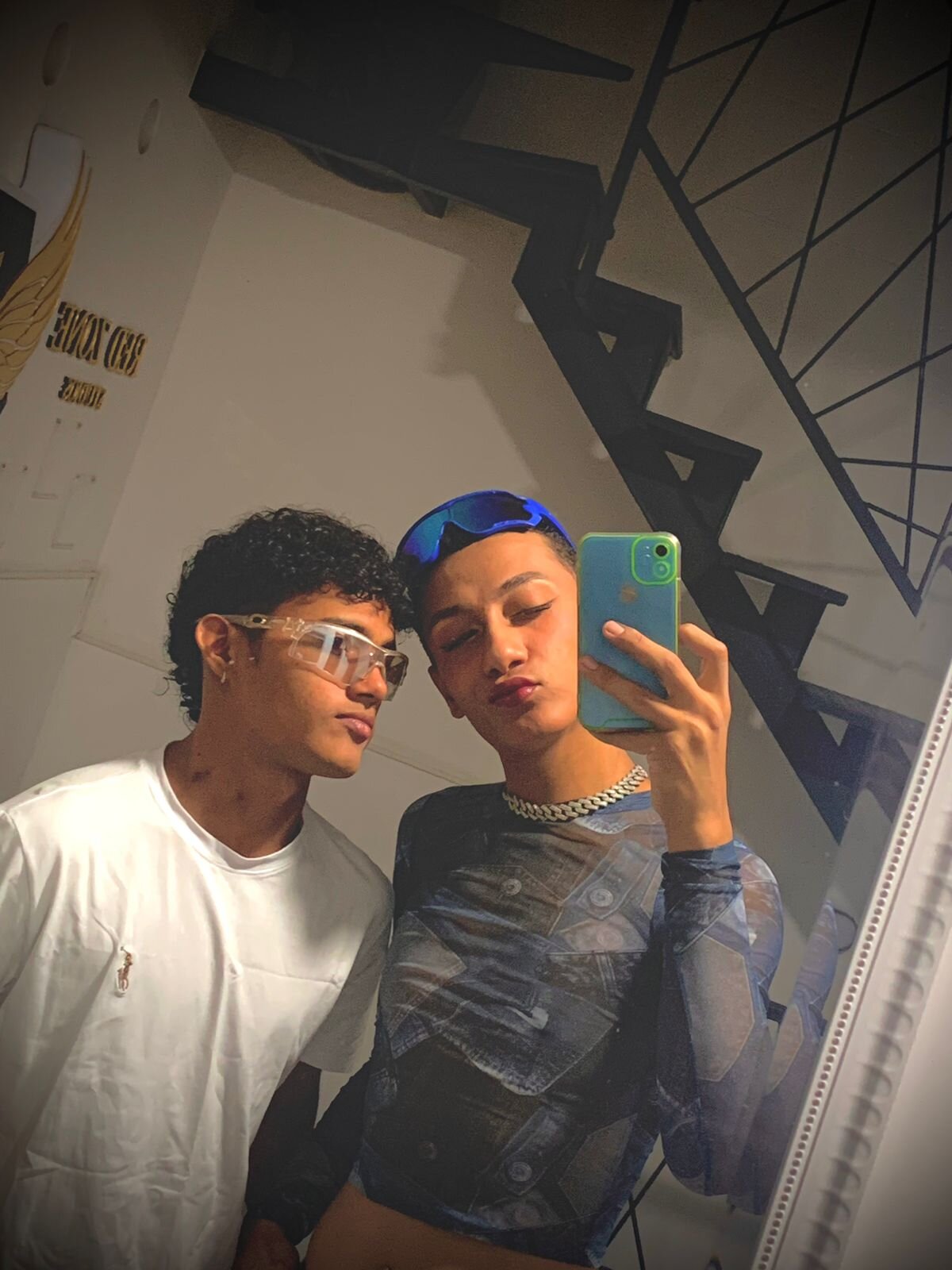 COUPLES_BOYS