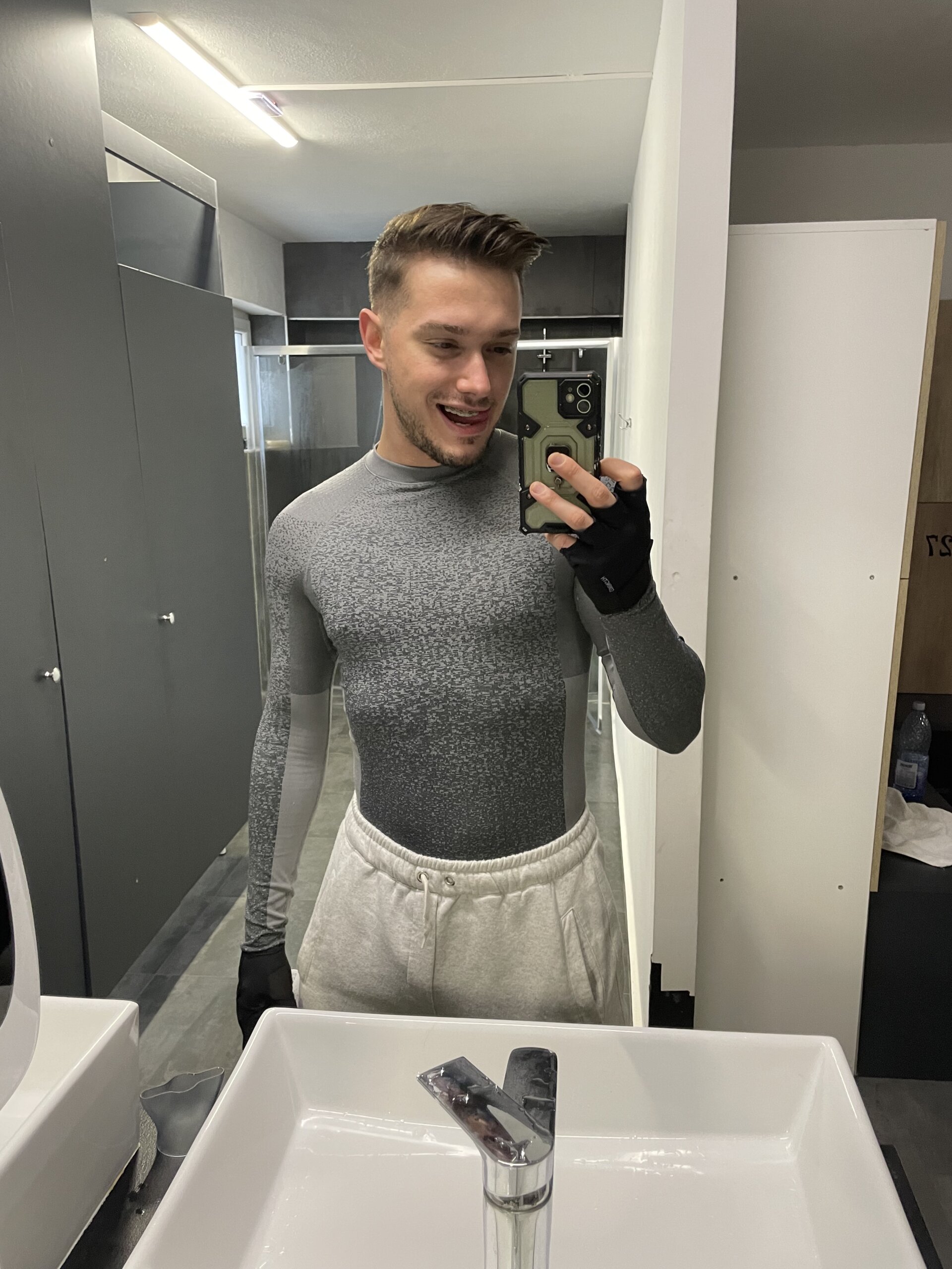 XXX Porn Photo of Nude dexxterminator 14