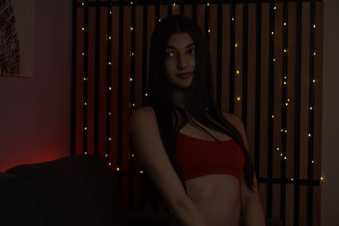 XXX Porn Photo of Nude LilyShine_ 2
