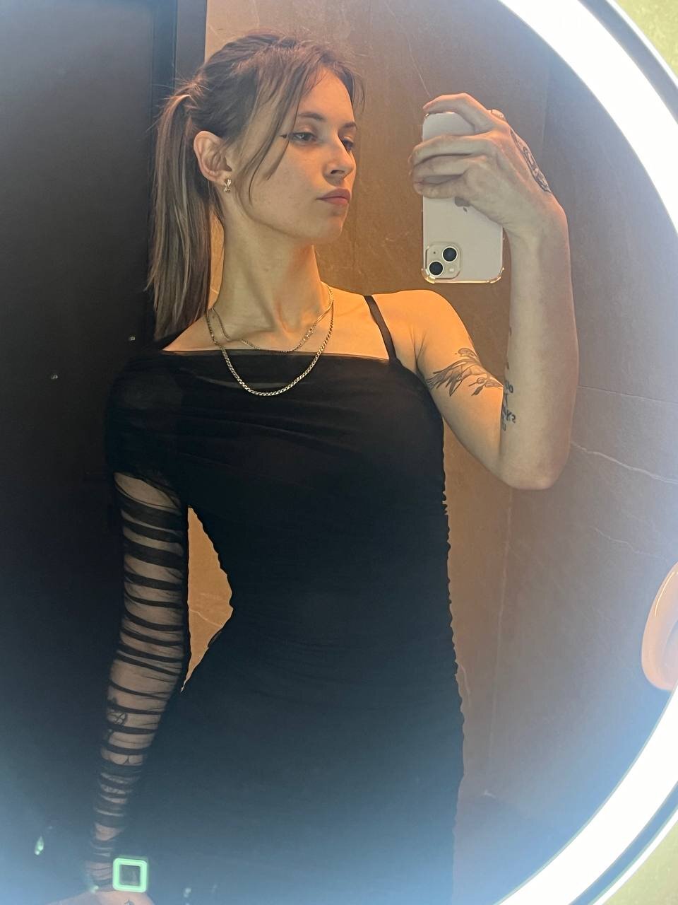 XXX Porn Photo of Nude AliceIMonta 2