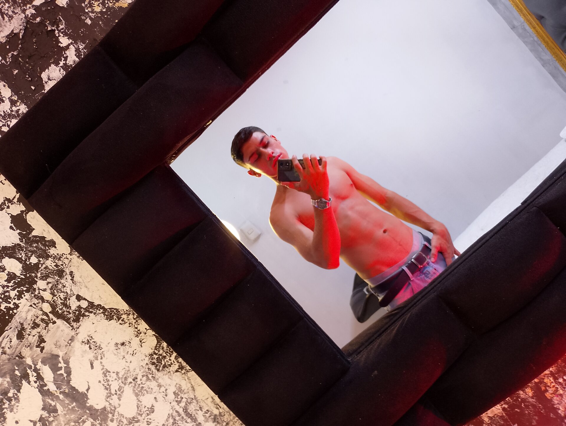 XXX Porn Photo of Nude axel_davis_ 1