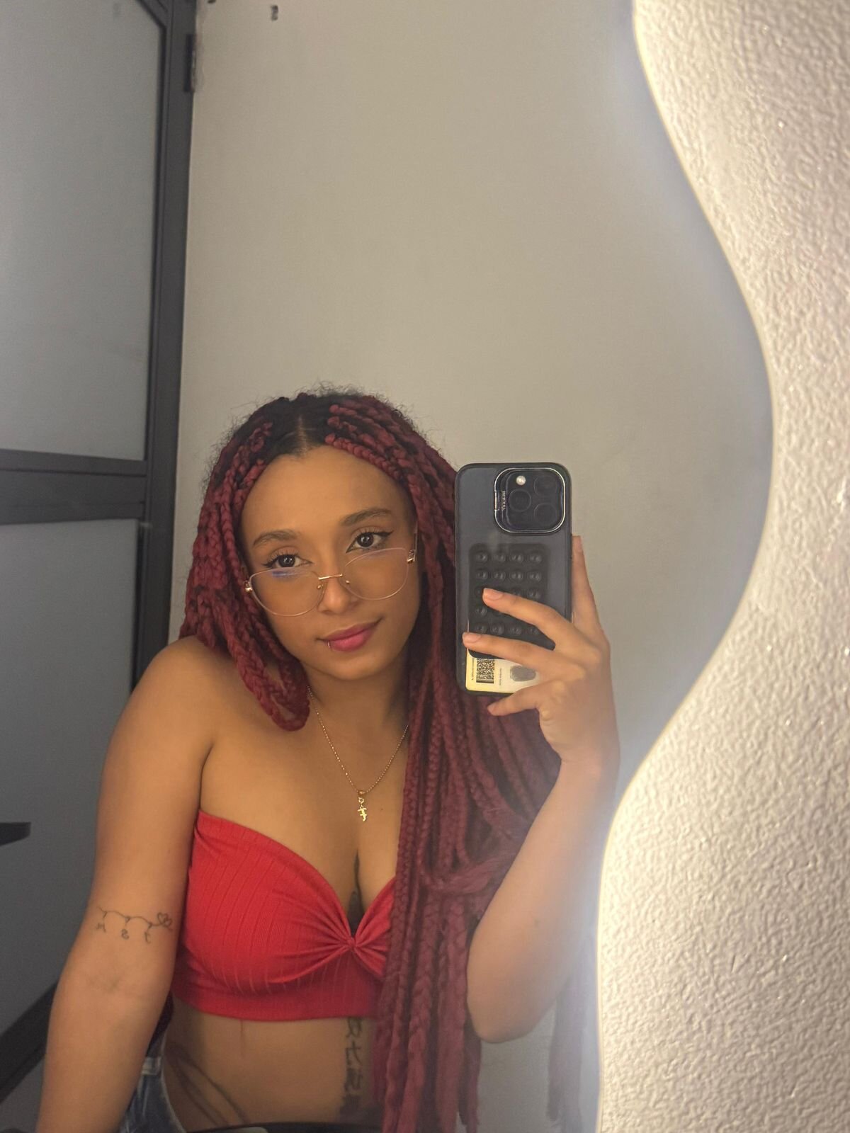 XXX Porn Photo of Nude khiara___ 1