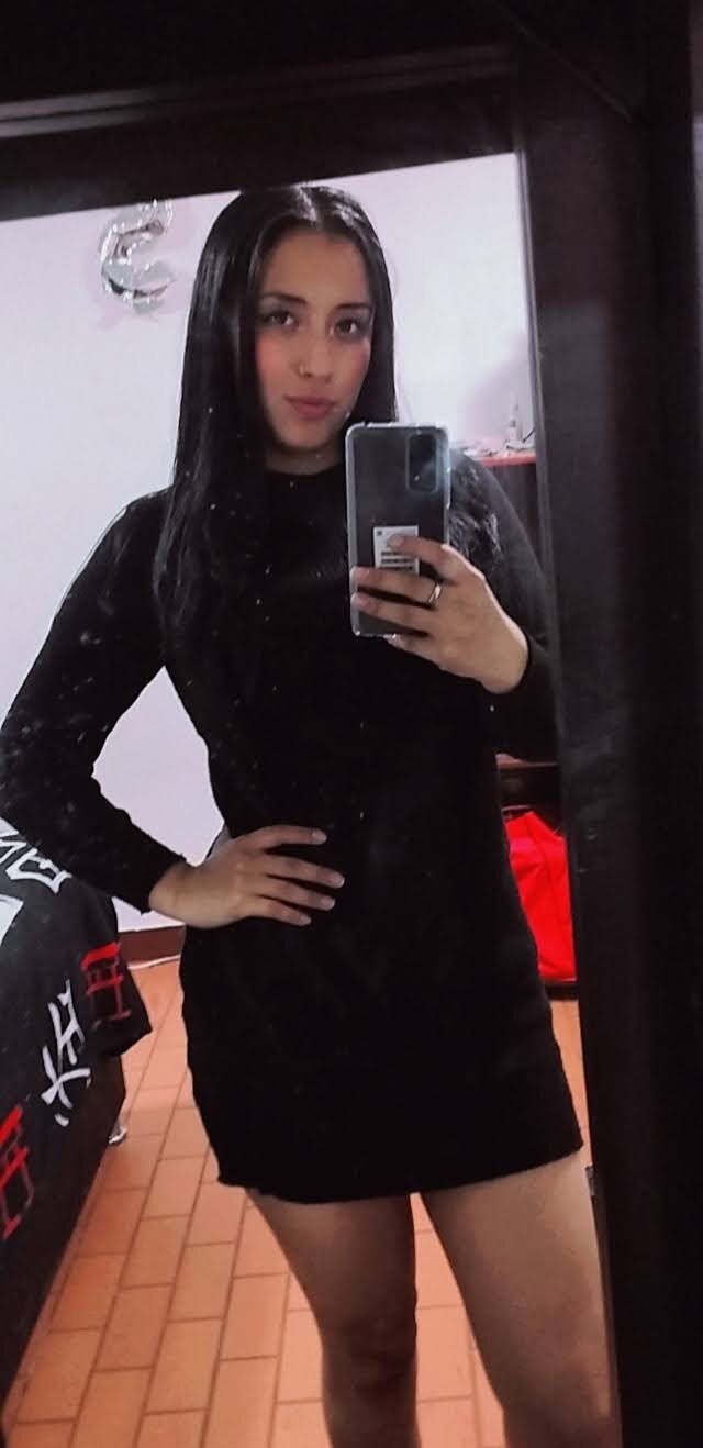 XXX Porn Photo of Nude lilu_moon2 2