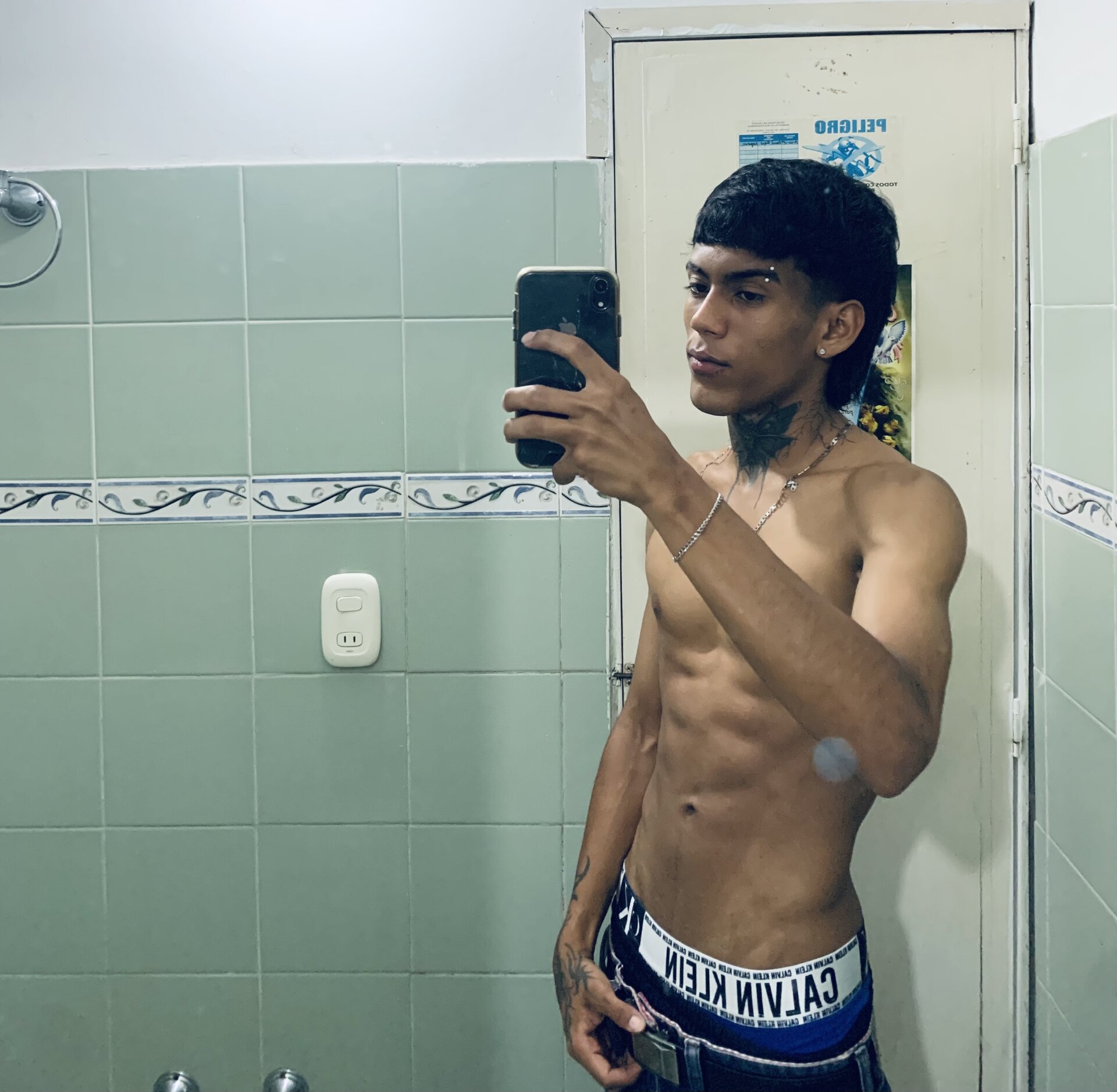 XXX Porn Photo of Nude Alan_Cute18 4