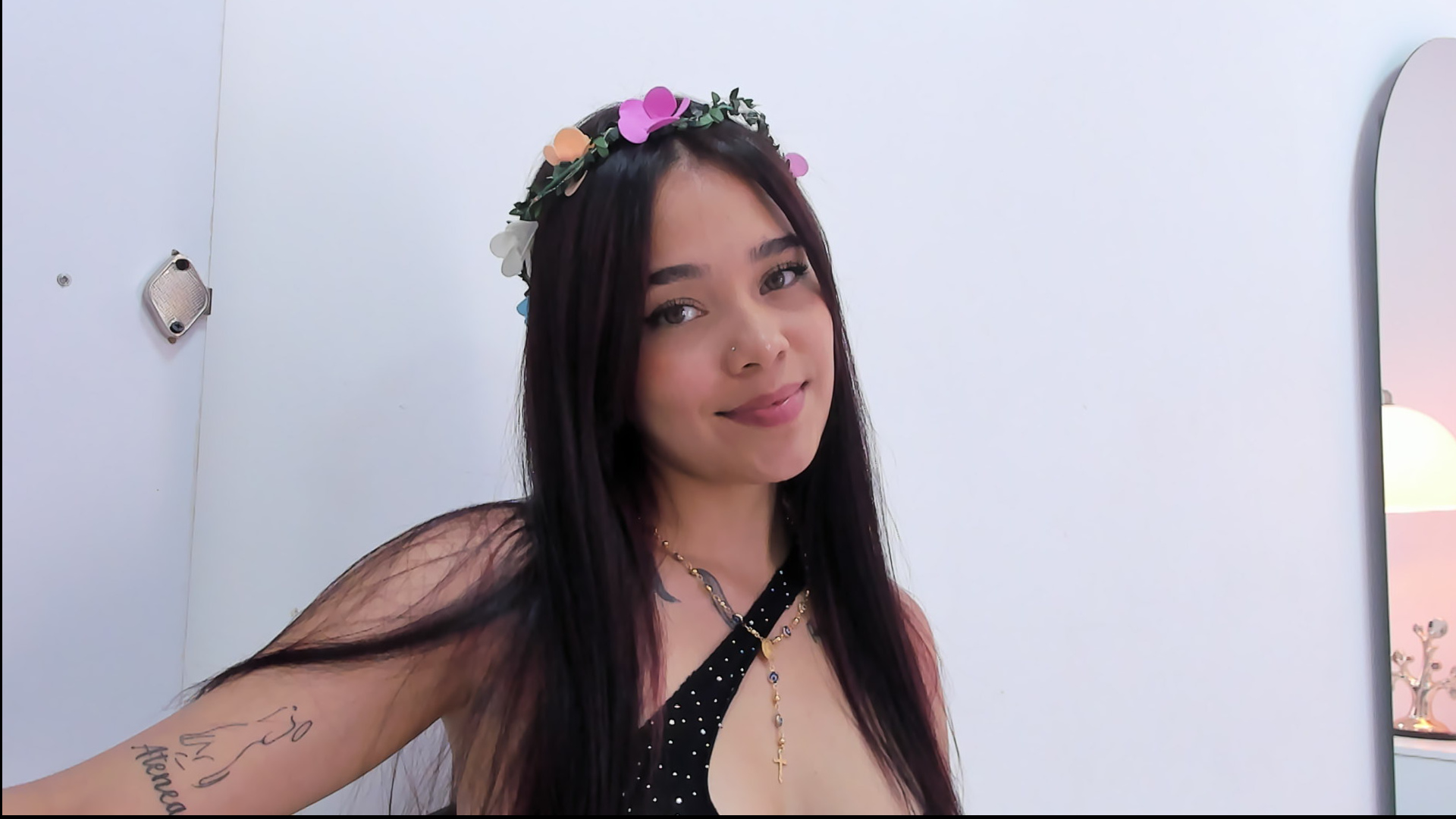 XXX Porn Photo of Nude violeth_hill 6