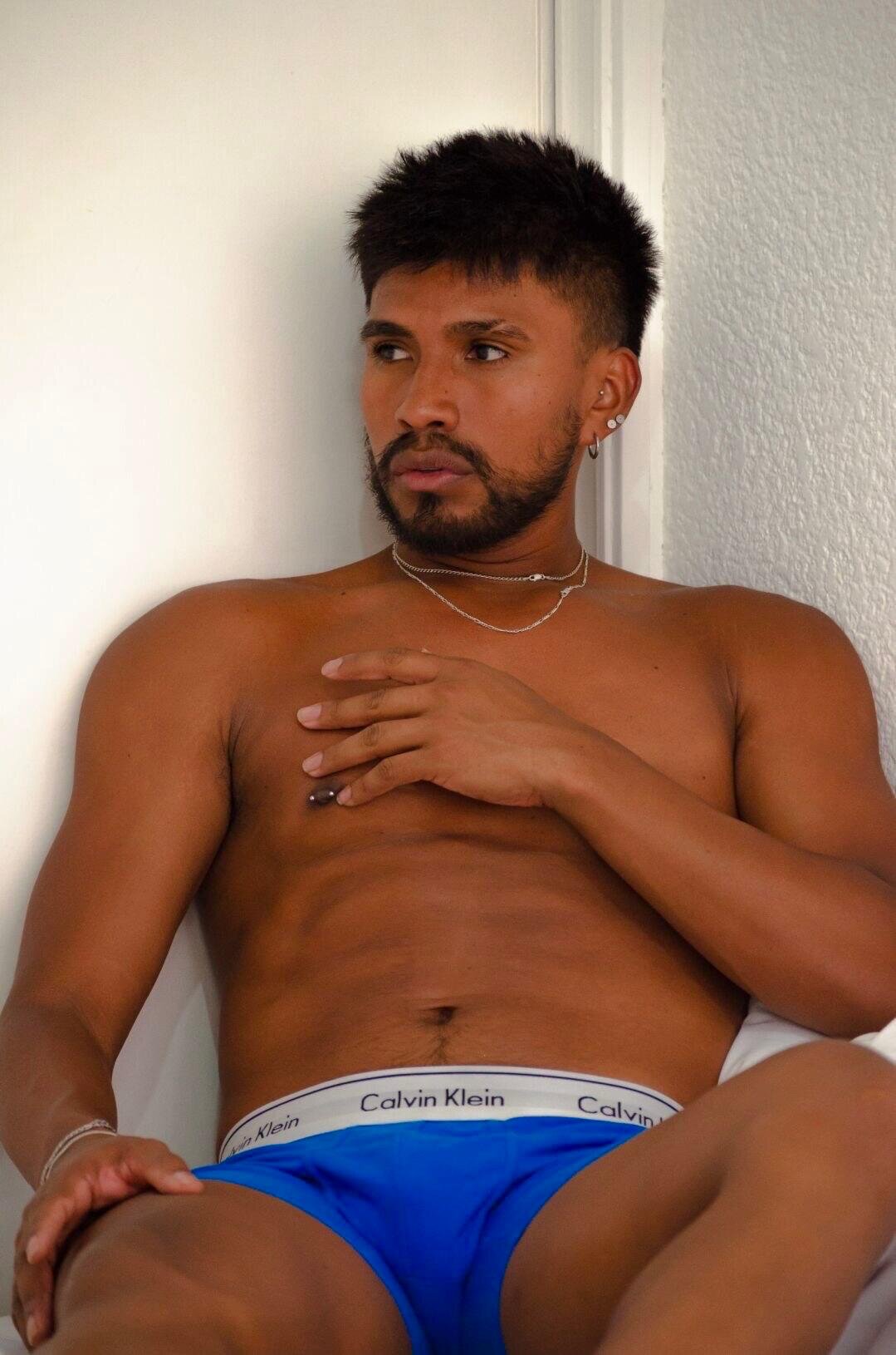 XXX Porn Photo of Nude Taylormaccurdy_ 6