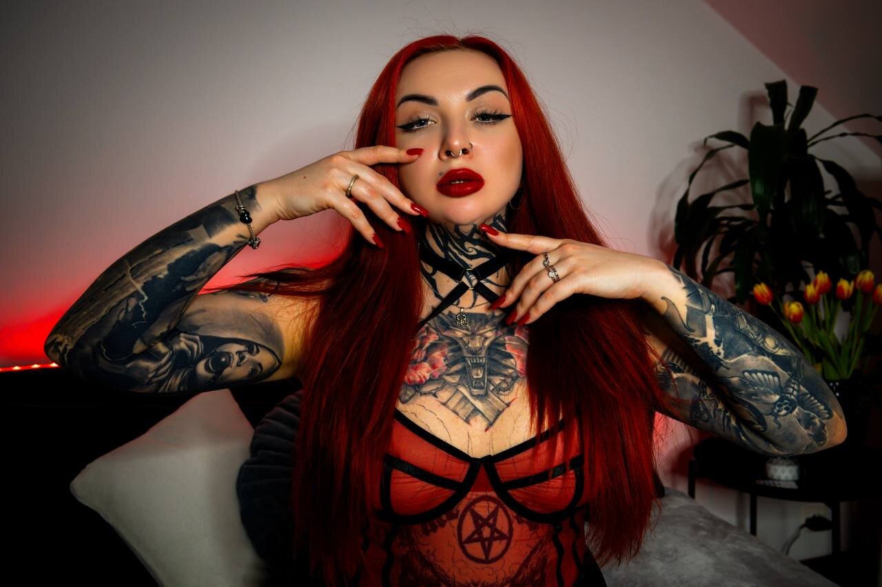 XXX Porn Photo of Nude AnnaSinWine 14