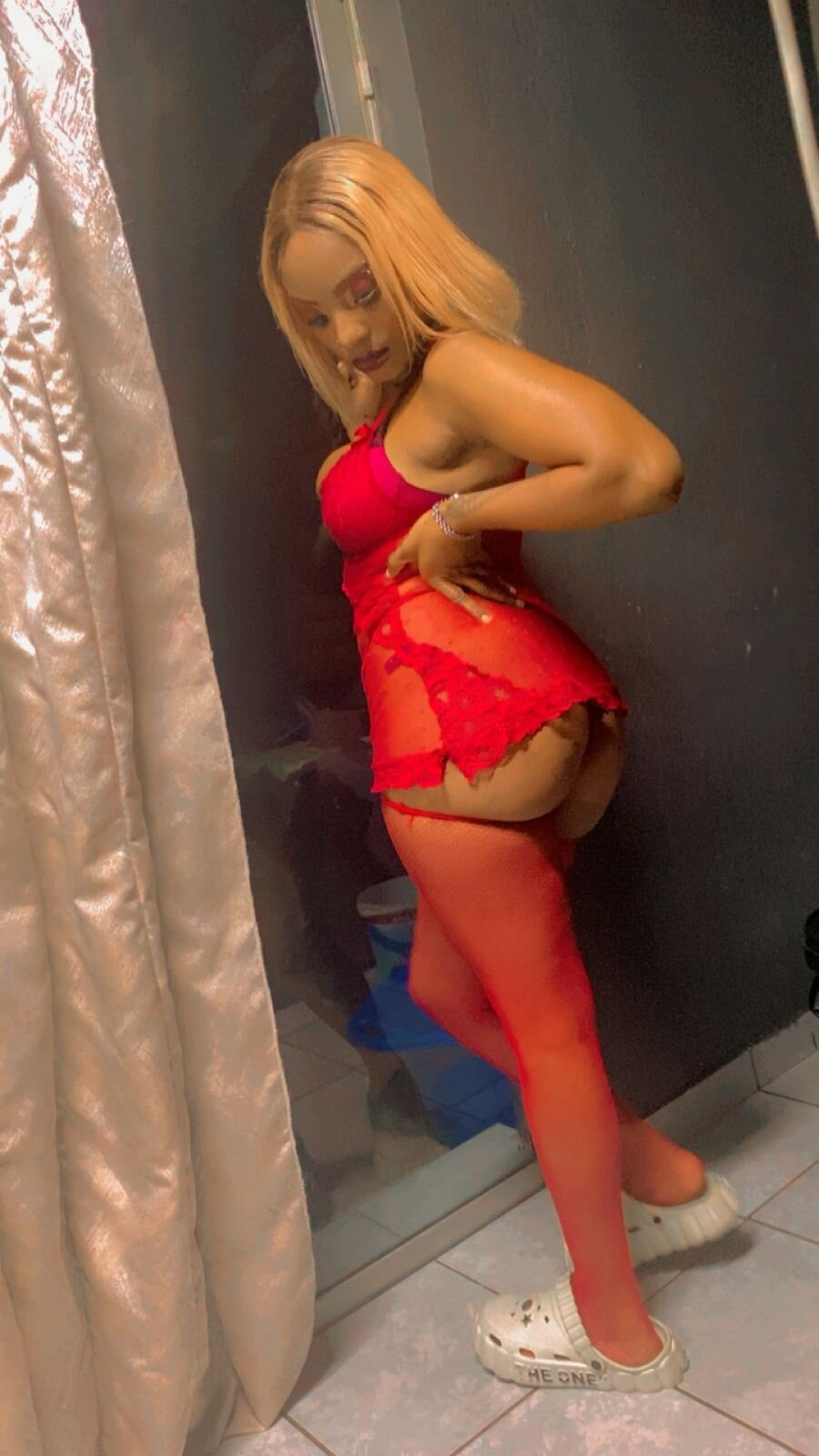 XXX Porn Photo of Nude SAVAGExBOO 5