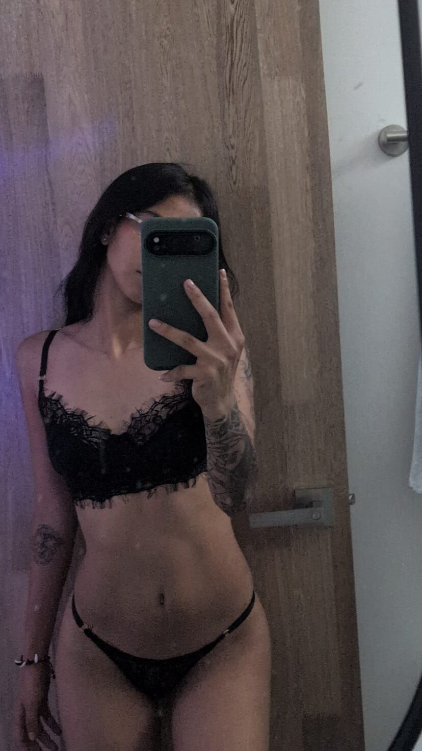 XXX Porn Photo of Nude ZoeQuinn 6