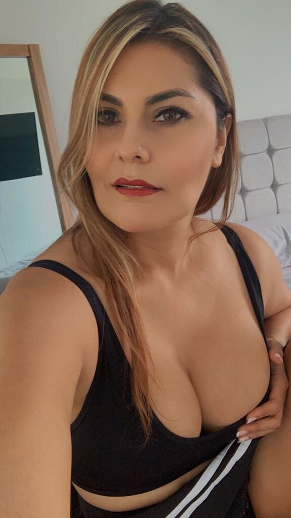XXX Porn Photo of Nude lau__me 15