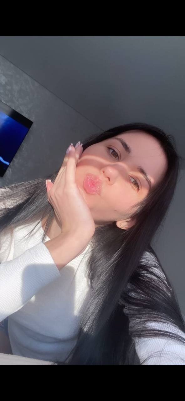 XXX Porn Photo of Nude Oliviya_smiley_ 1