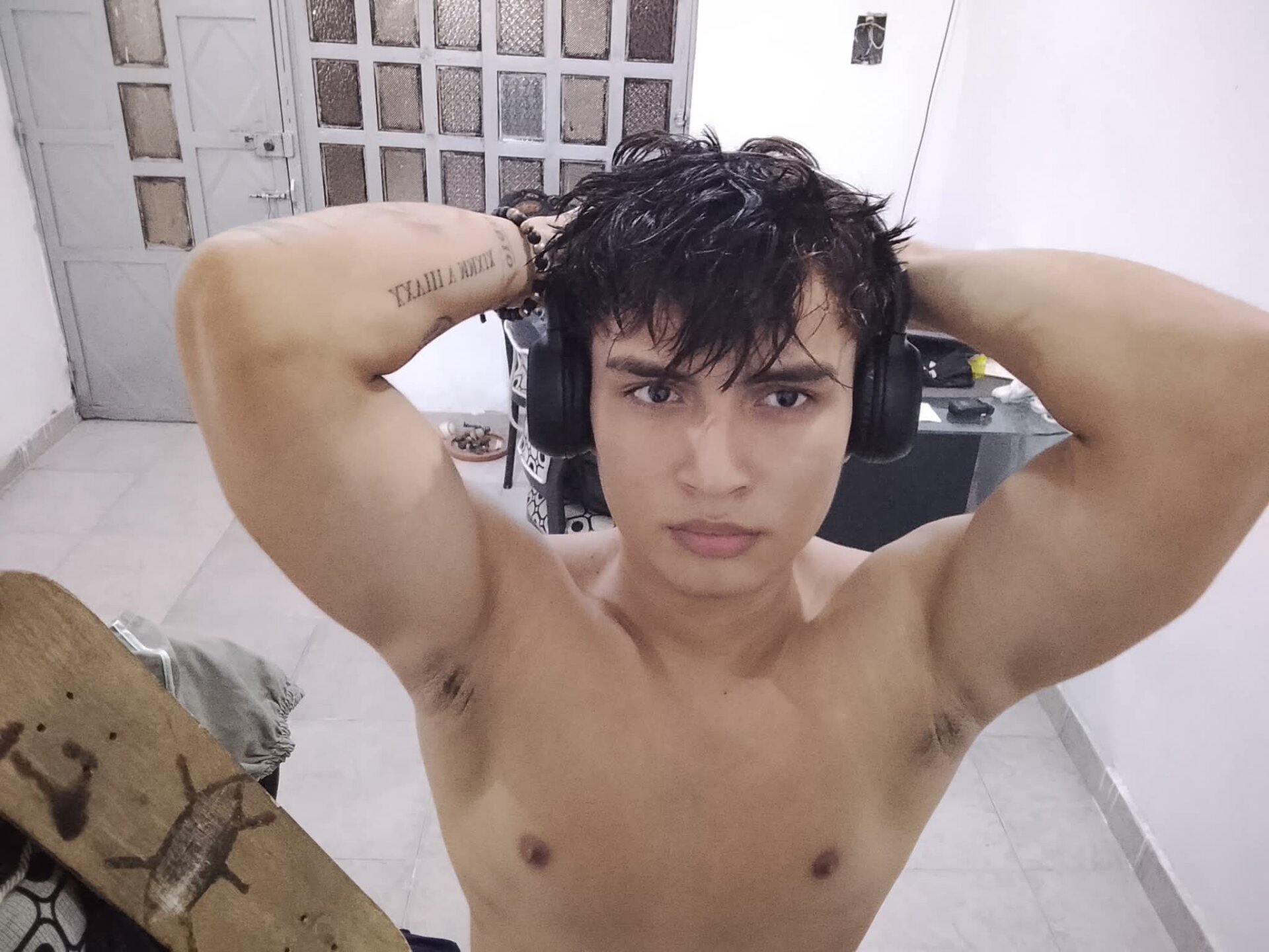 XXX Porn Photo of Nude Green_XoX 2