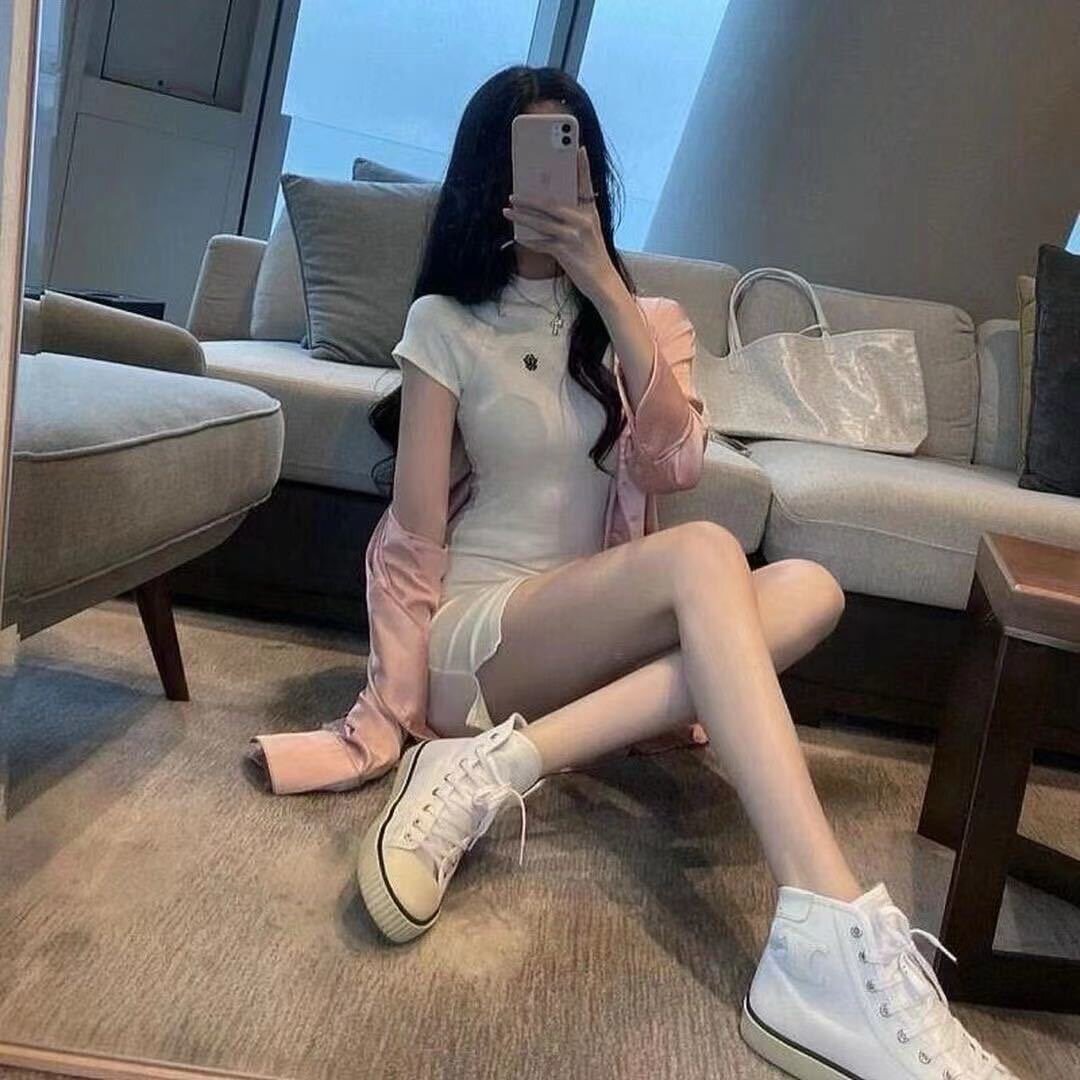 XXX Porn Photo of Nude ghhgggywe 1
