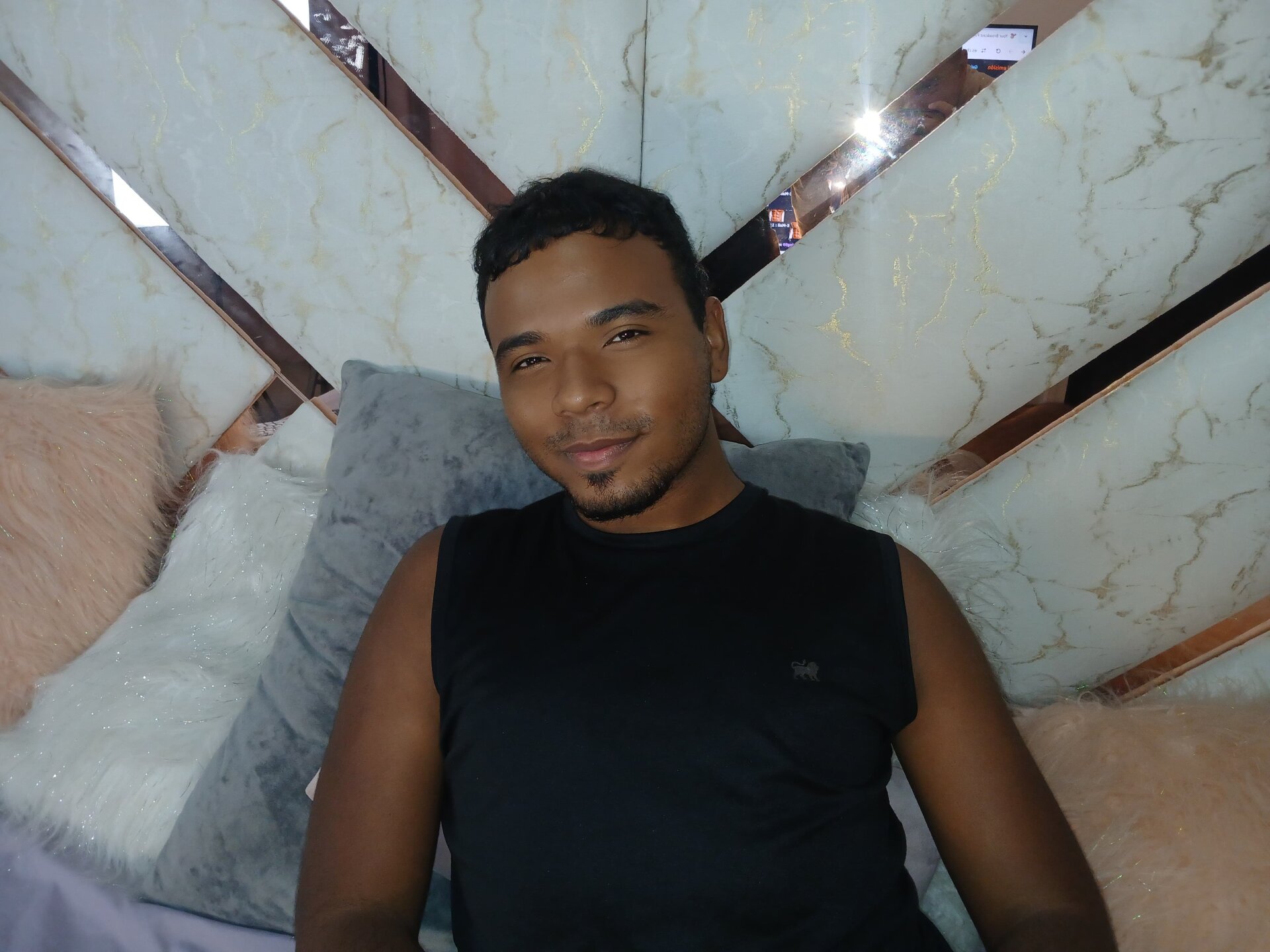 XXX Porn Photo of Nude Anthony_Milleer 16