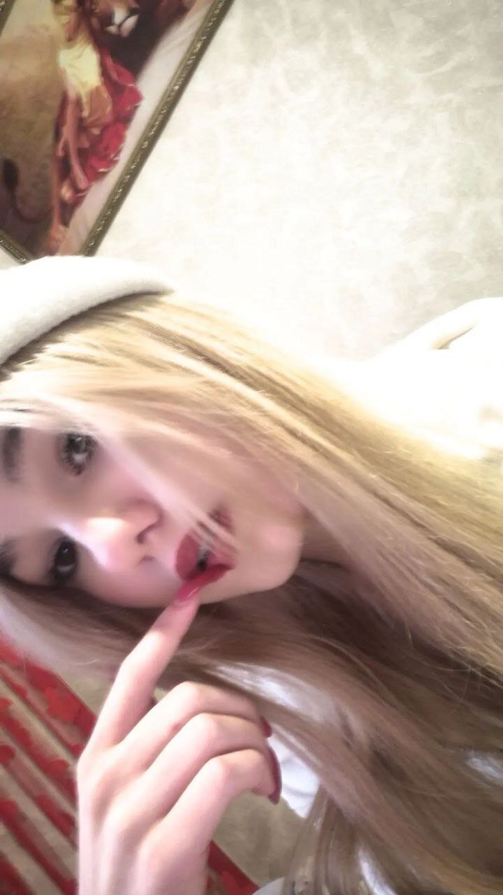 XXX Porn Photo of Nude SweetBoobiesChill 1