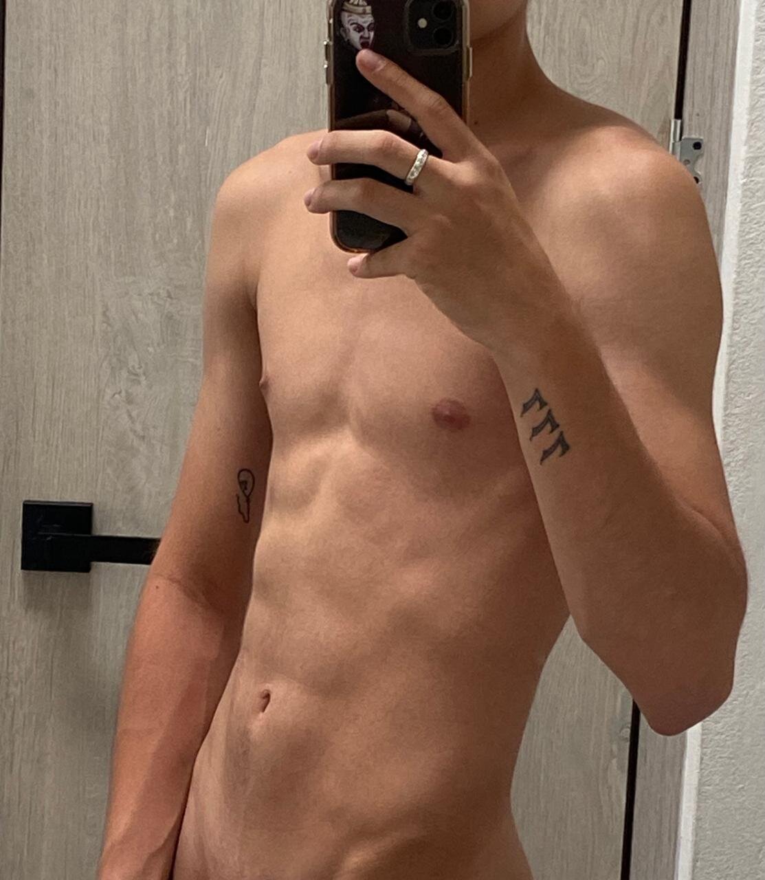 XXX Porn Photo of Nude xprettyflacko 2