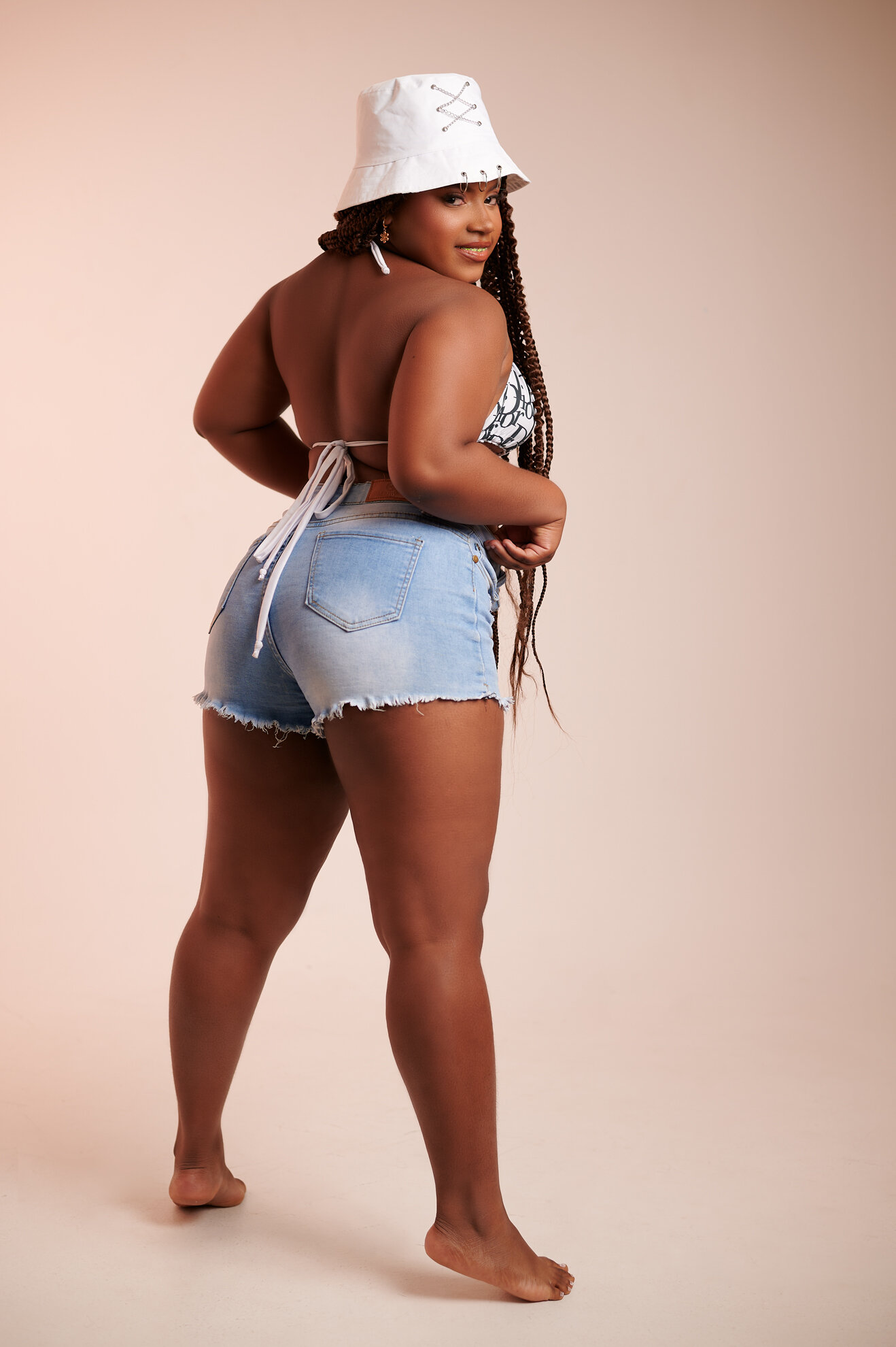 XXX Porn Photo of Nude petitechocolatemommy 1