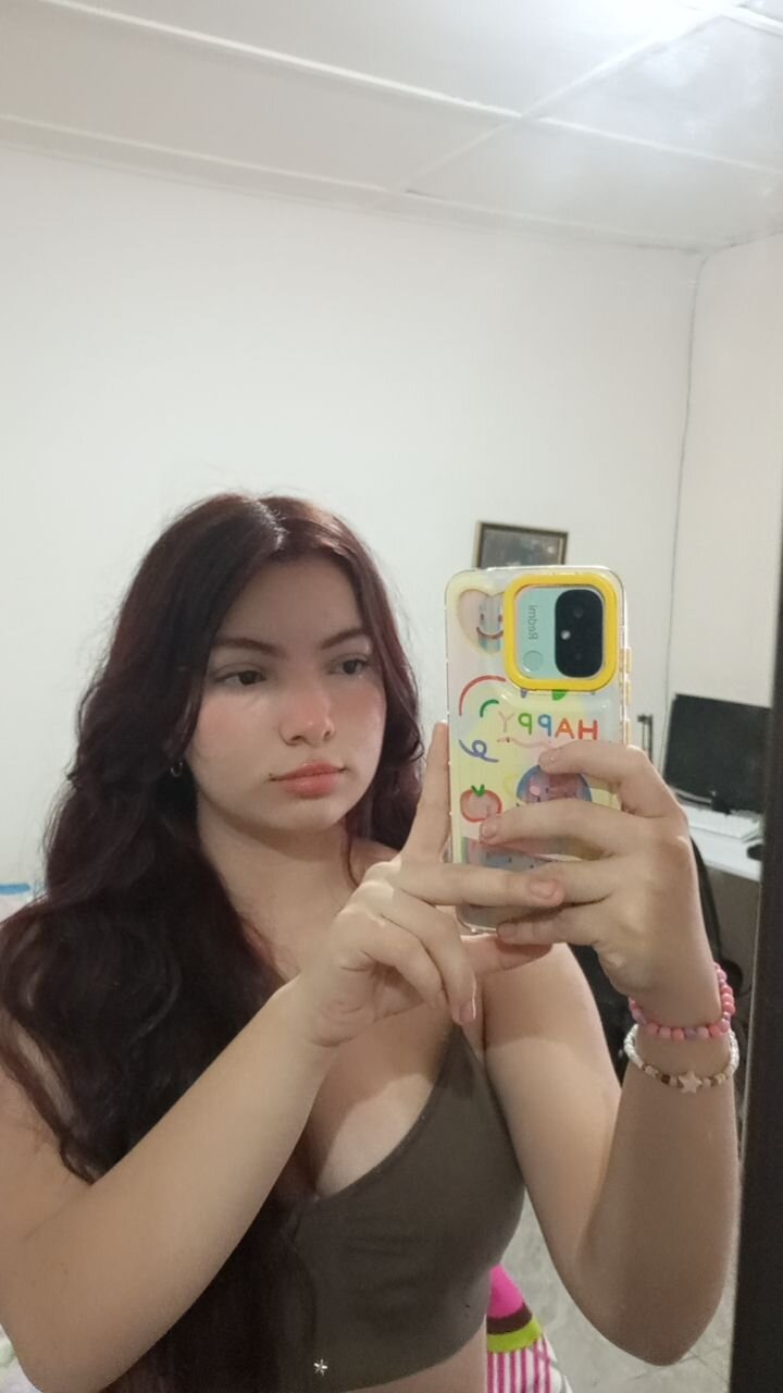 XXX Porn Photo of Nude Star_Ellie 2