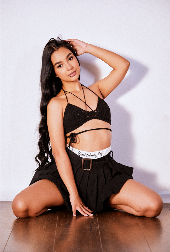 XXX Porn Photo of Nude aisha_h_ 9