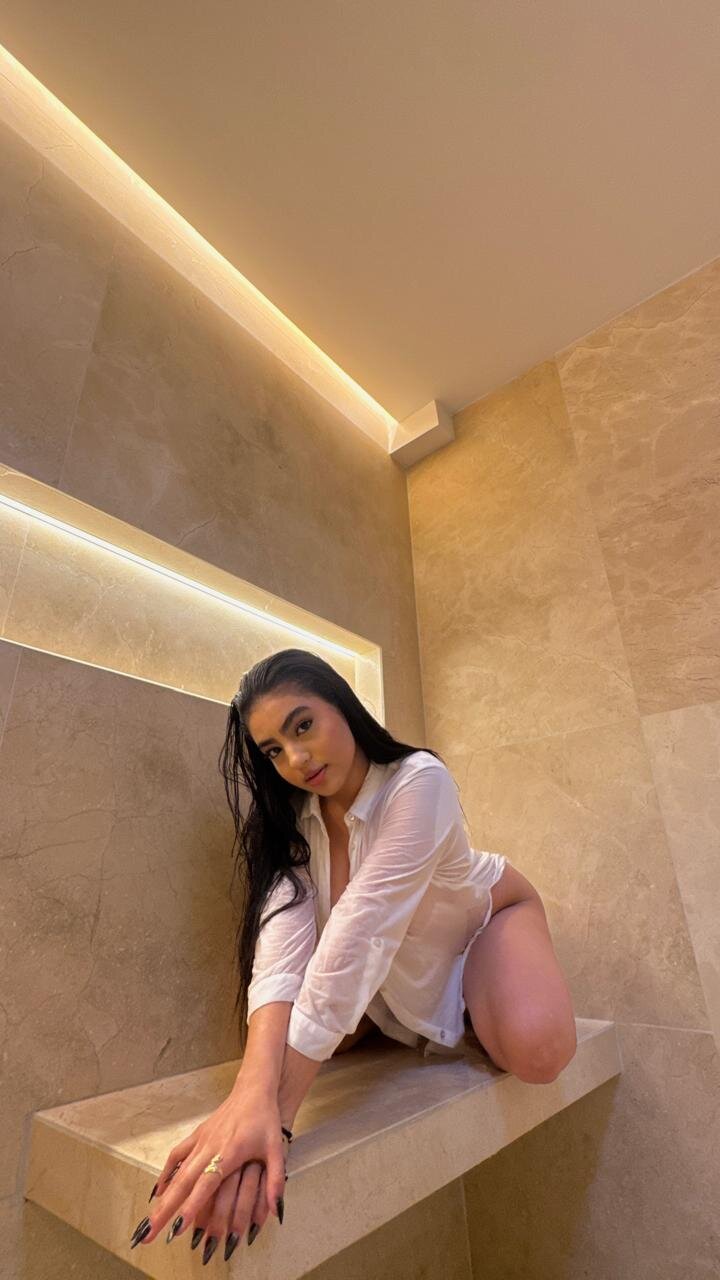 XXX Porn Photo of Nude BelaCox_ 4