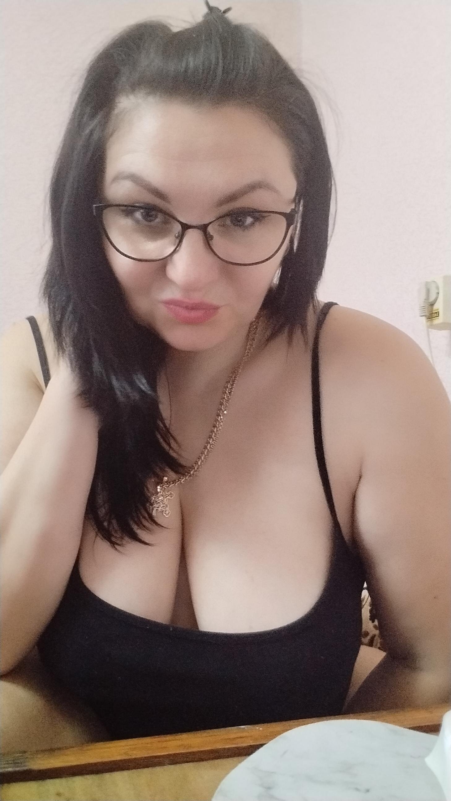 XXX Porn Photo of Nude EstelHoney 4