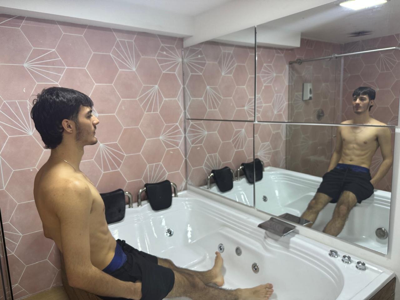 XXX Porn Photo of Nude Emir_Ozan_ 75