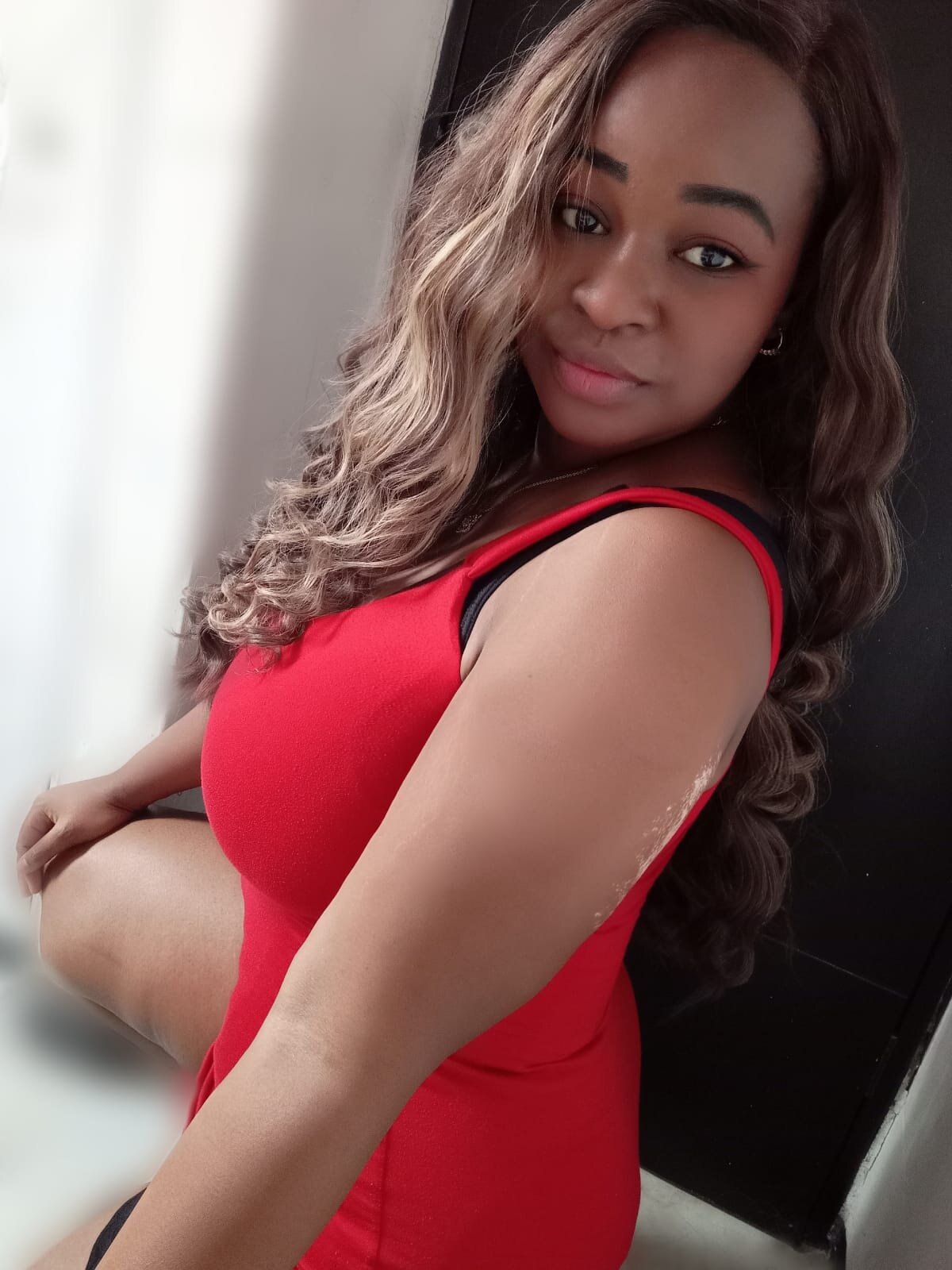 XXX Porn Photo of Nude ElyThonsom 2