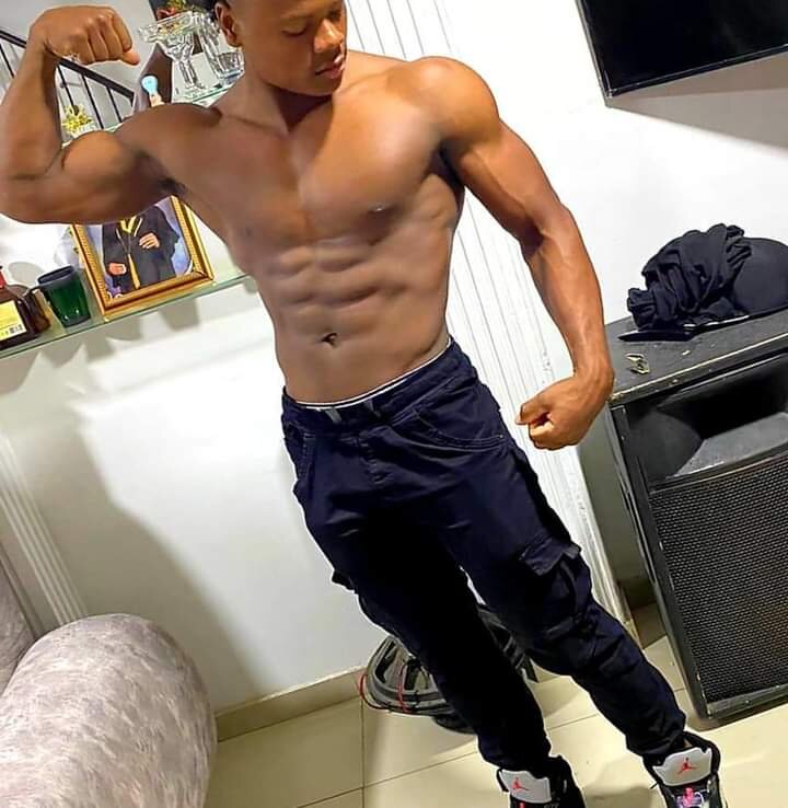 XXX Porn Photo of Nude JoshLoganx 6