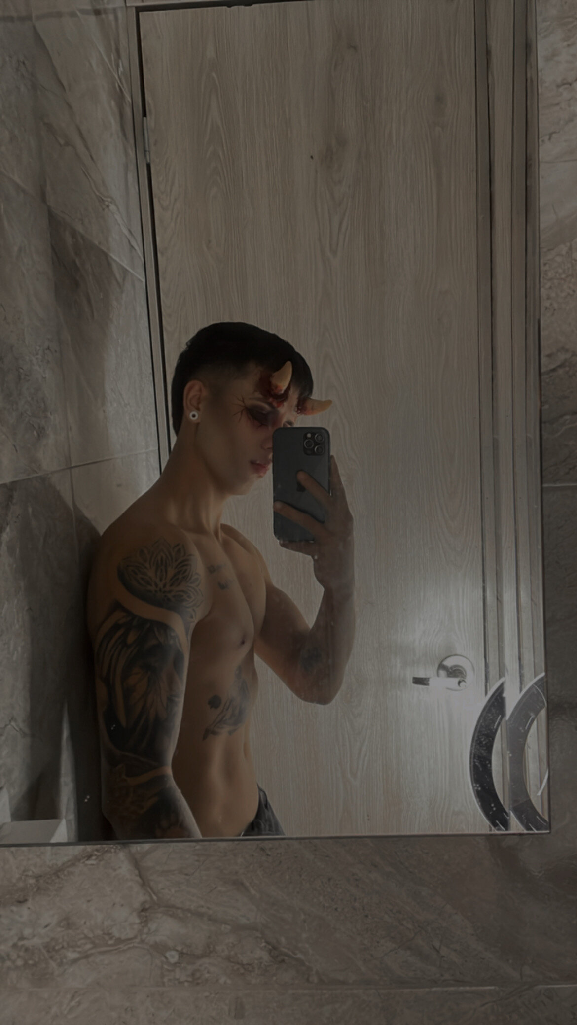 XXX Porn Photo of Nude sebas__w01 11