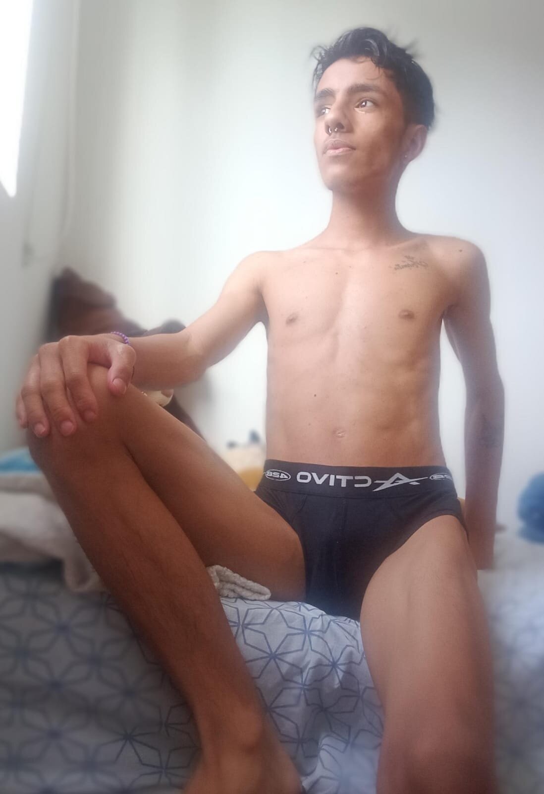 XXX Porn Photo of Nude ABRAHAN_XO 22