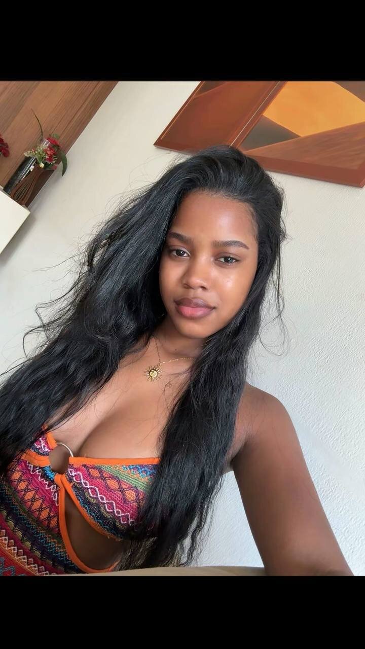 XXX Porn Photo of Nude KarmenConde 1
