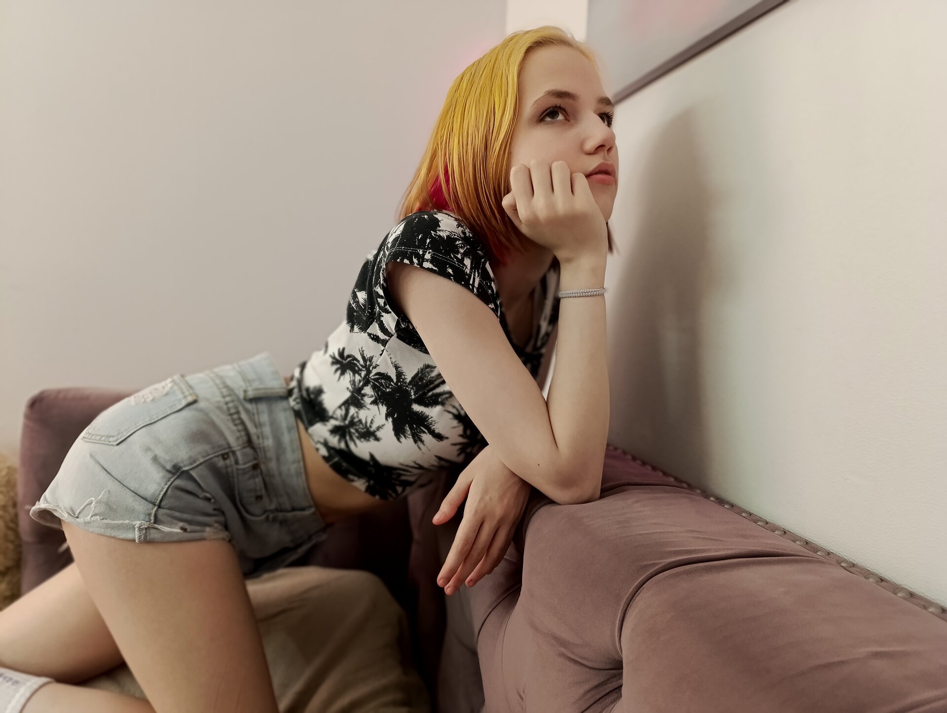 XXX Porn Photo of Nude MitaSide 4