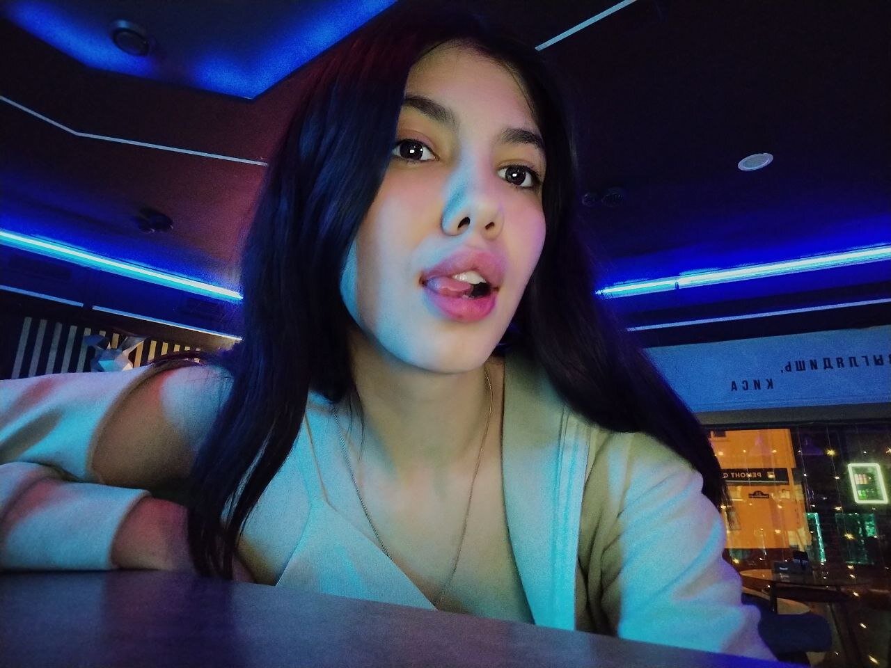 XXX Porn Photo of Nude AllyRoaster 3