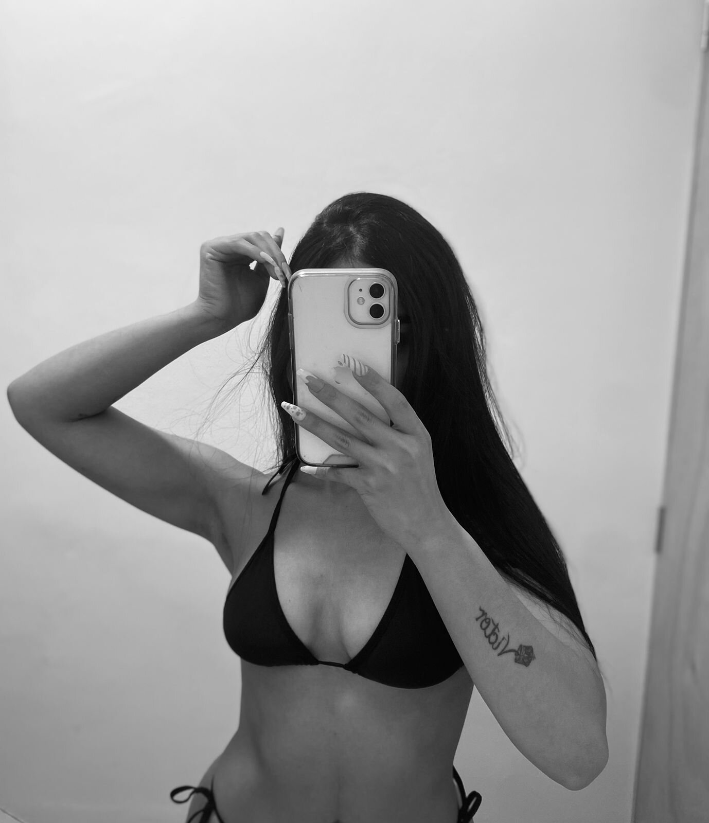 XXX Porn Photo of Nude evony_becker_ 5