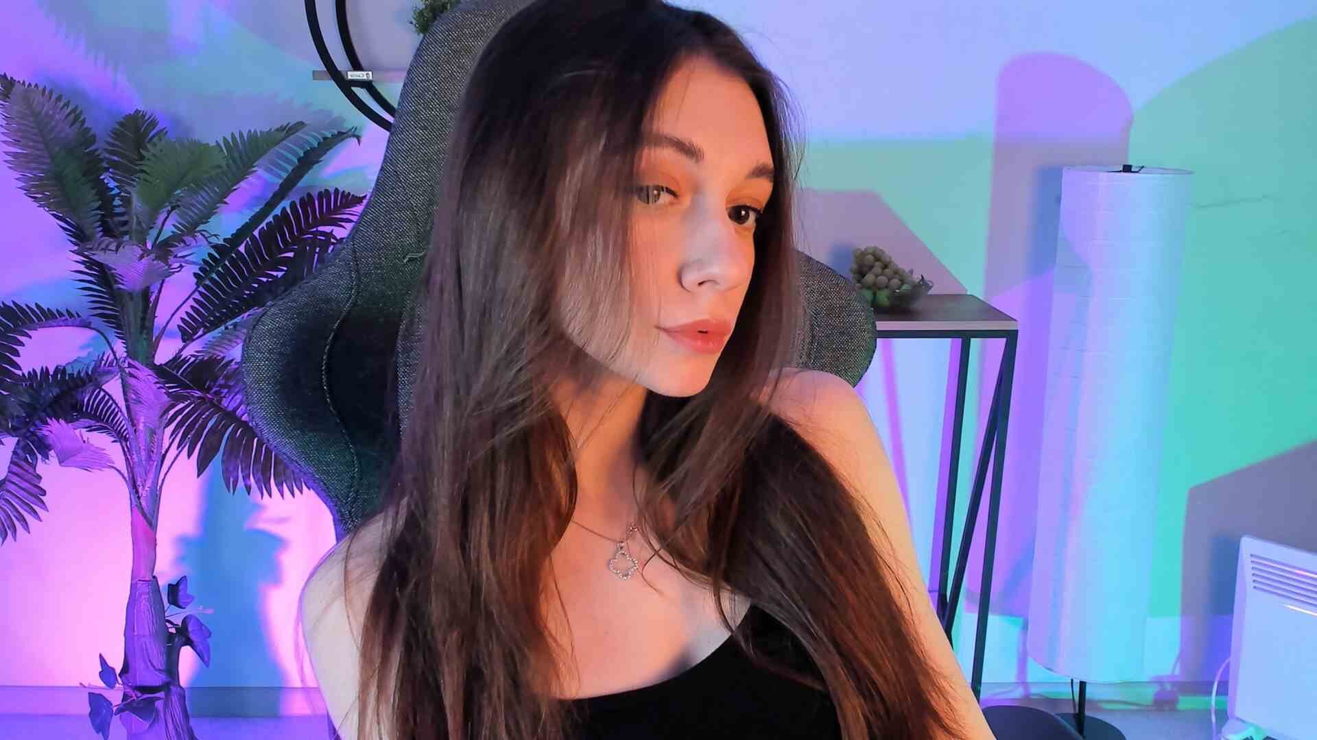 XXX Porn Photo of Nude AveAngela 27