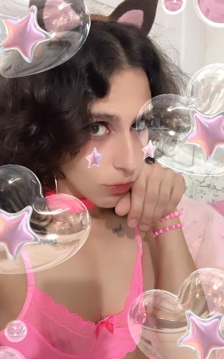 XXX Porn Photo of Nude pinkyves 4