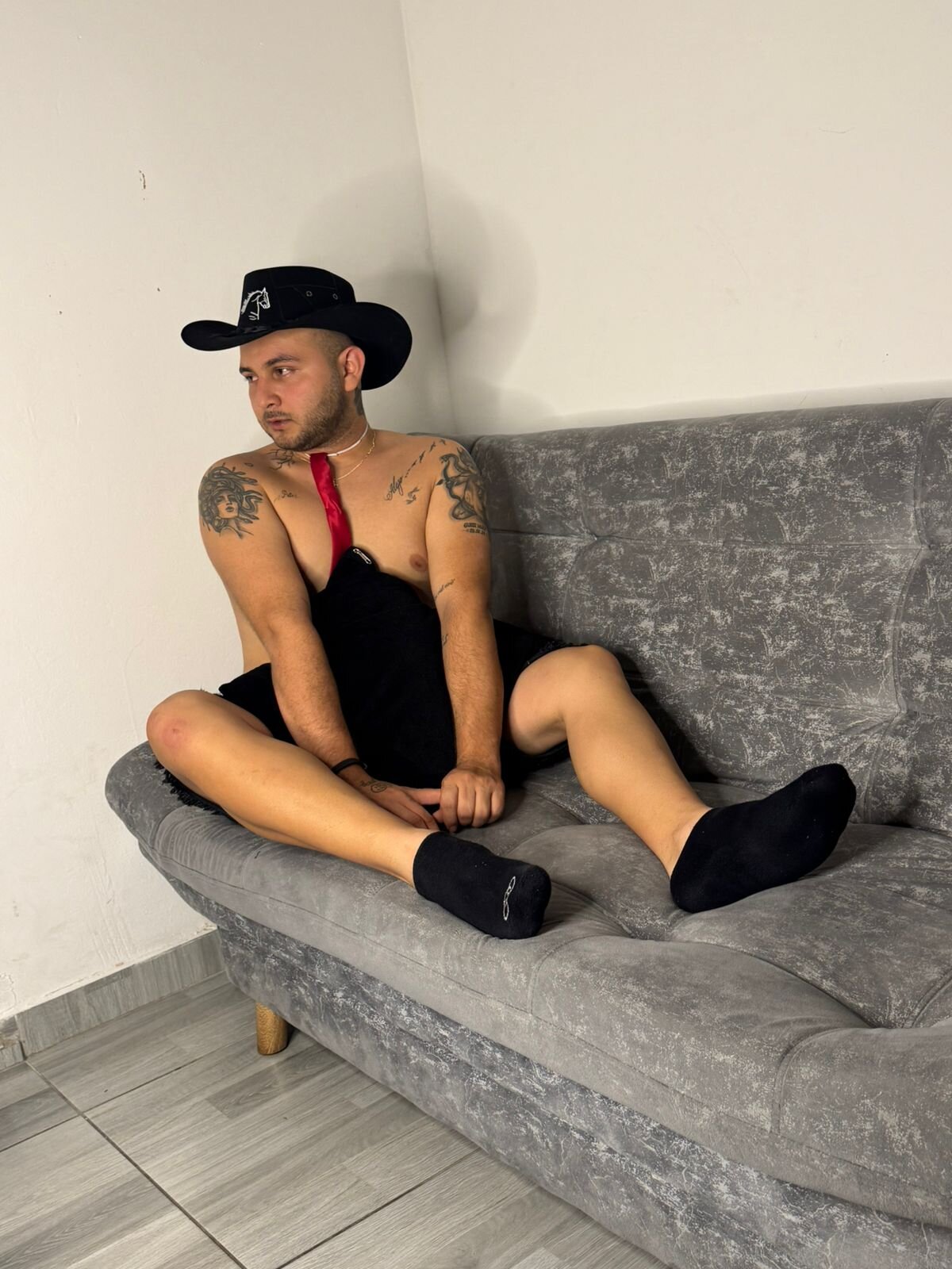 XXX Porn Photo of Nude Zion_Shadow 1