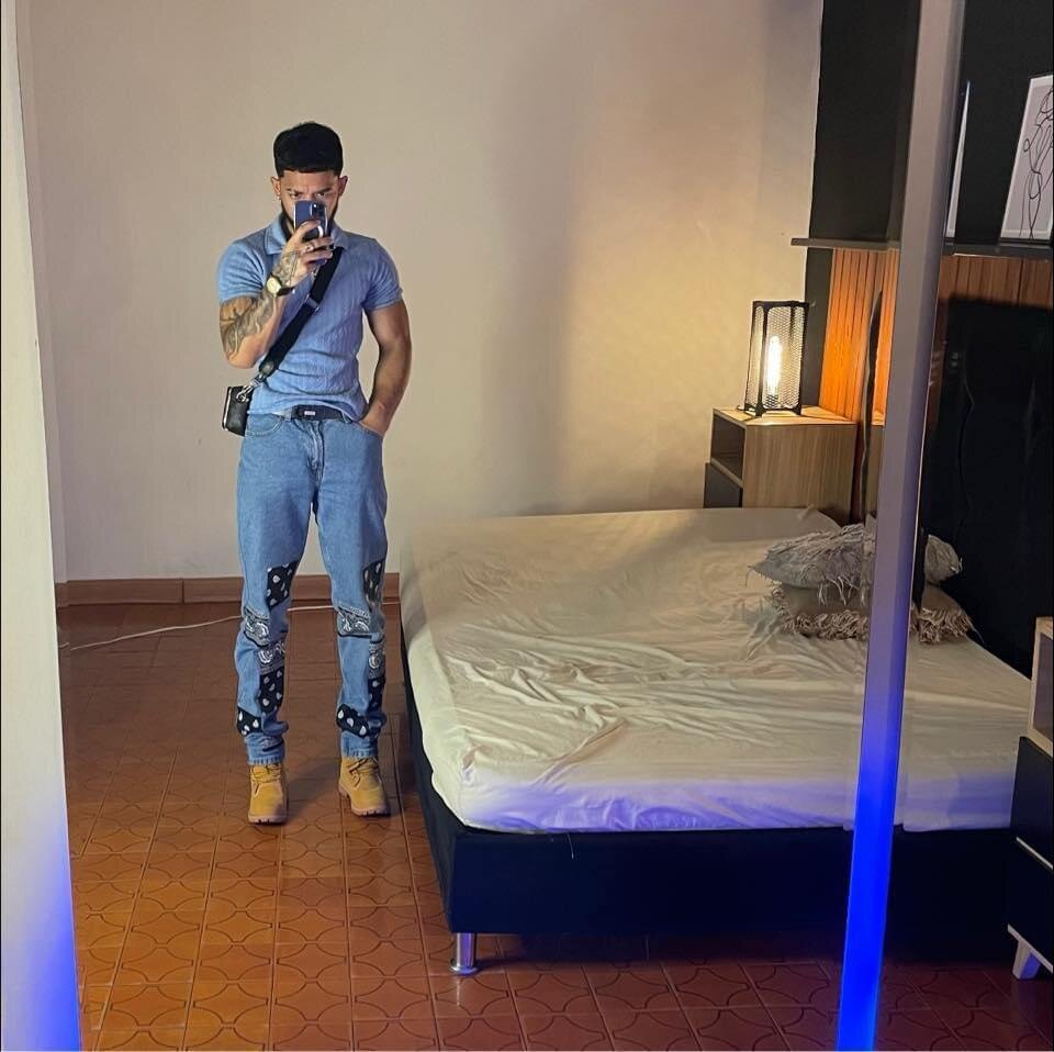 XXX Porn Photo of Nude Kylian_Alessandro 10