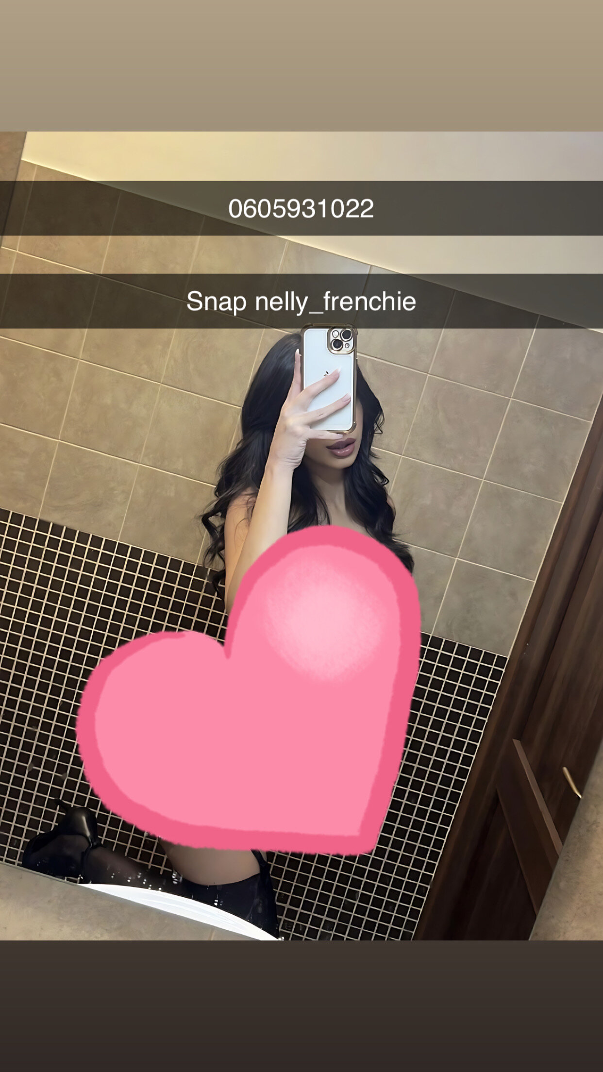 XXX Porn Photo of Nude nellysucree 3