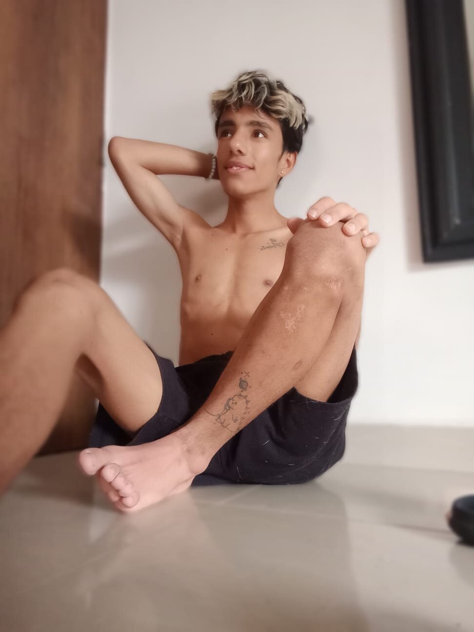 XXX Porn Photo of Nude ABRAHAN_XO 23