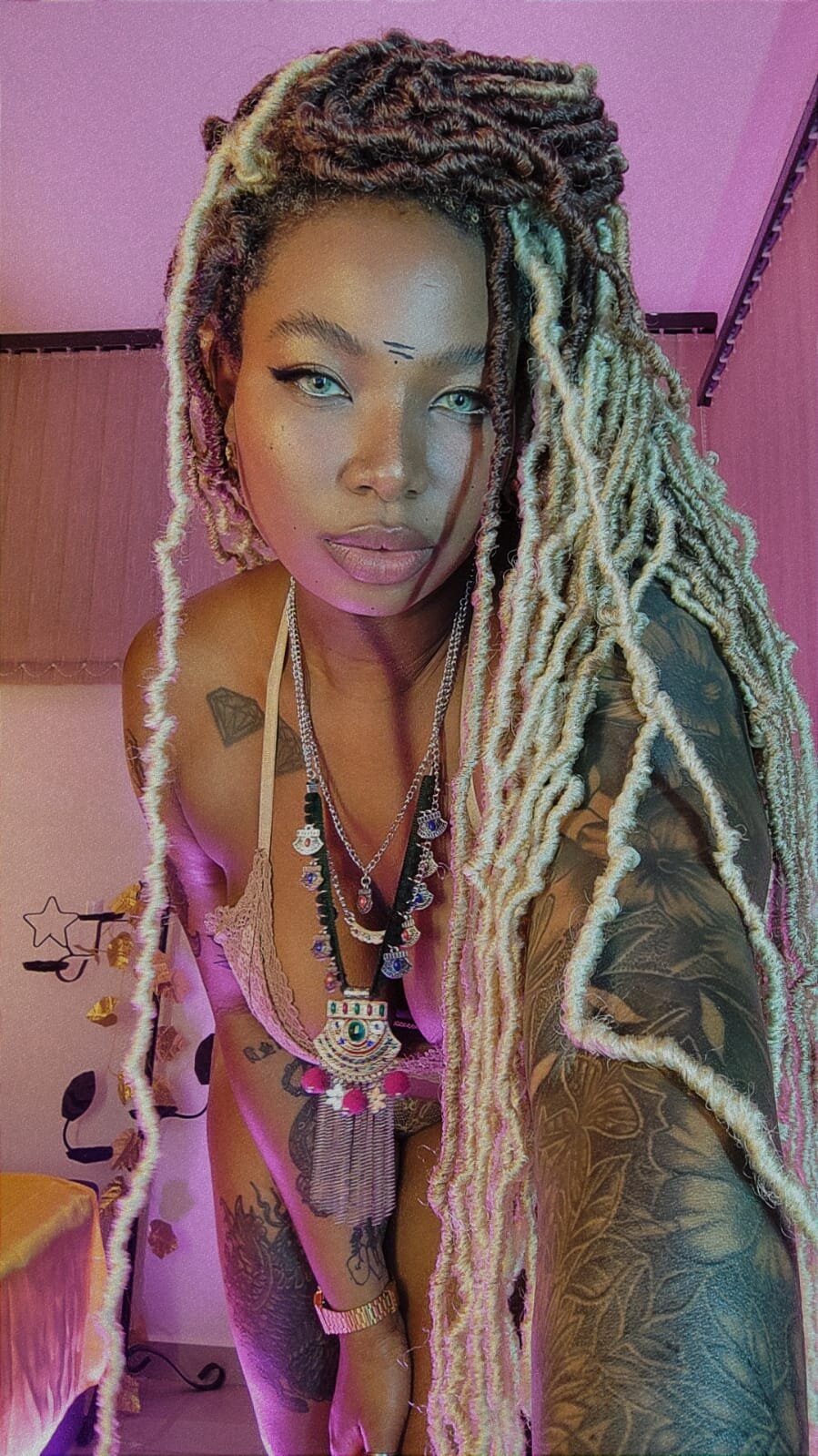 XXX Porn Photo of Nude KenyaMystic 8
