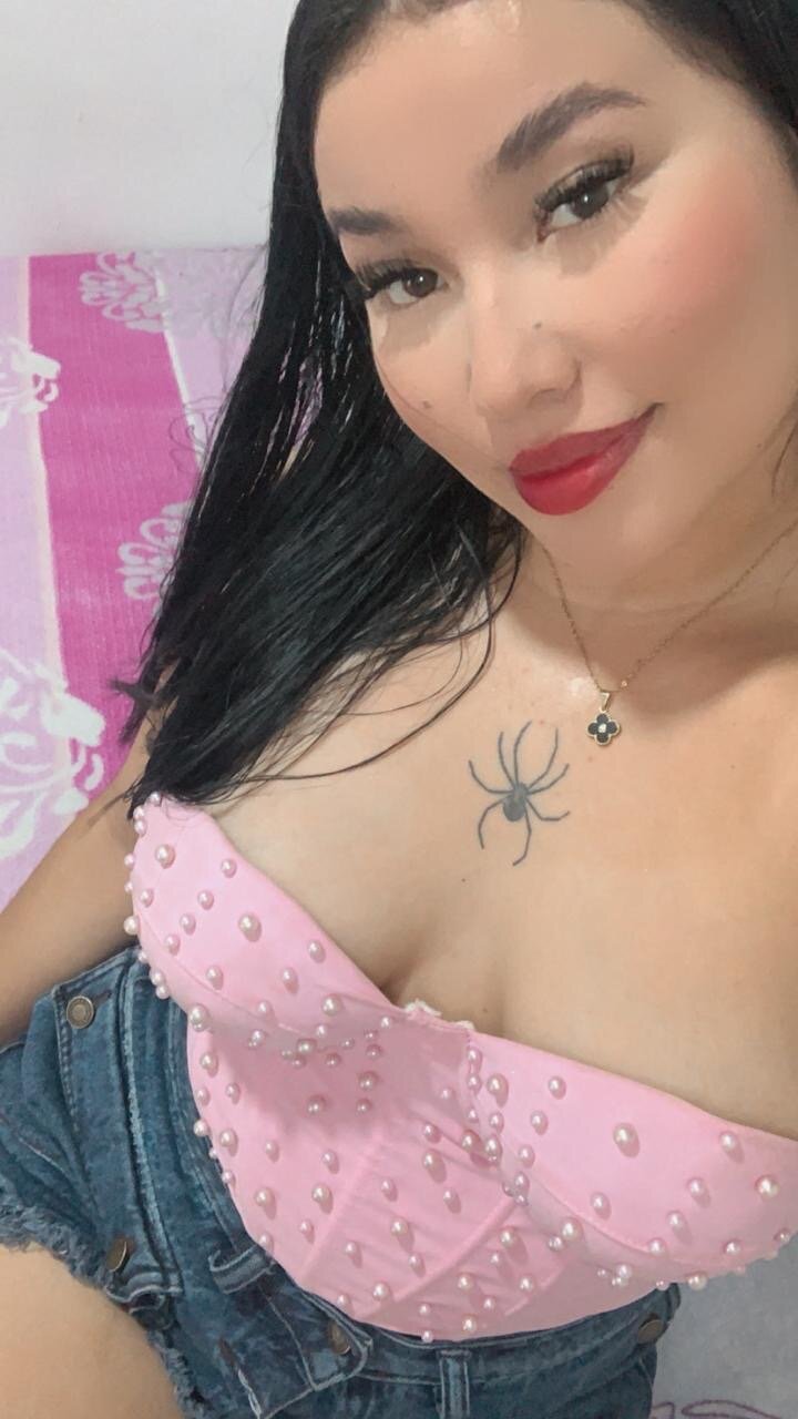 XXX Porn Photo of Nude Vickybon 2