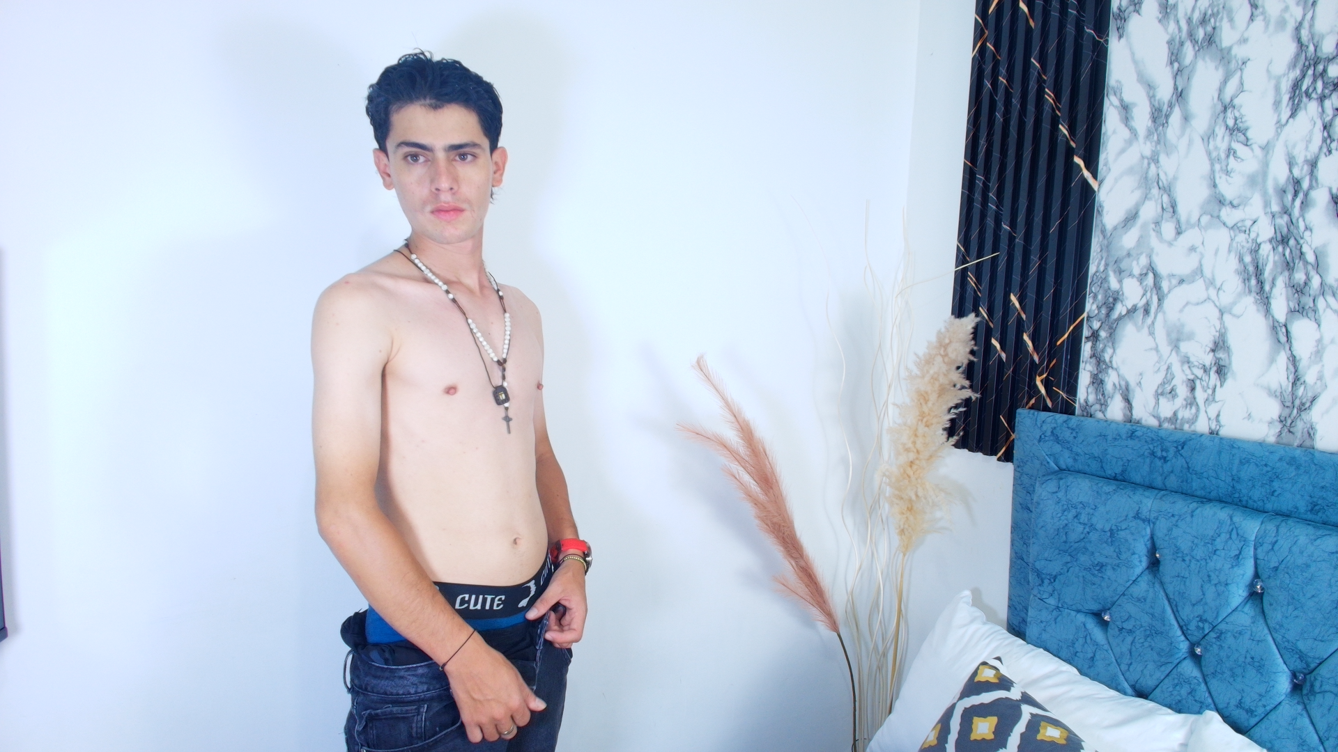XXX Porn Photo of Nude Damnian_xx 2