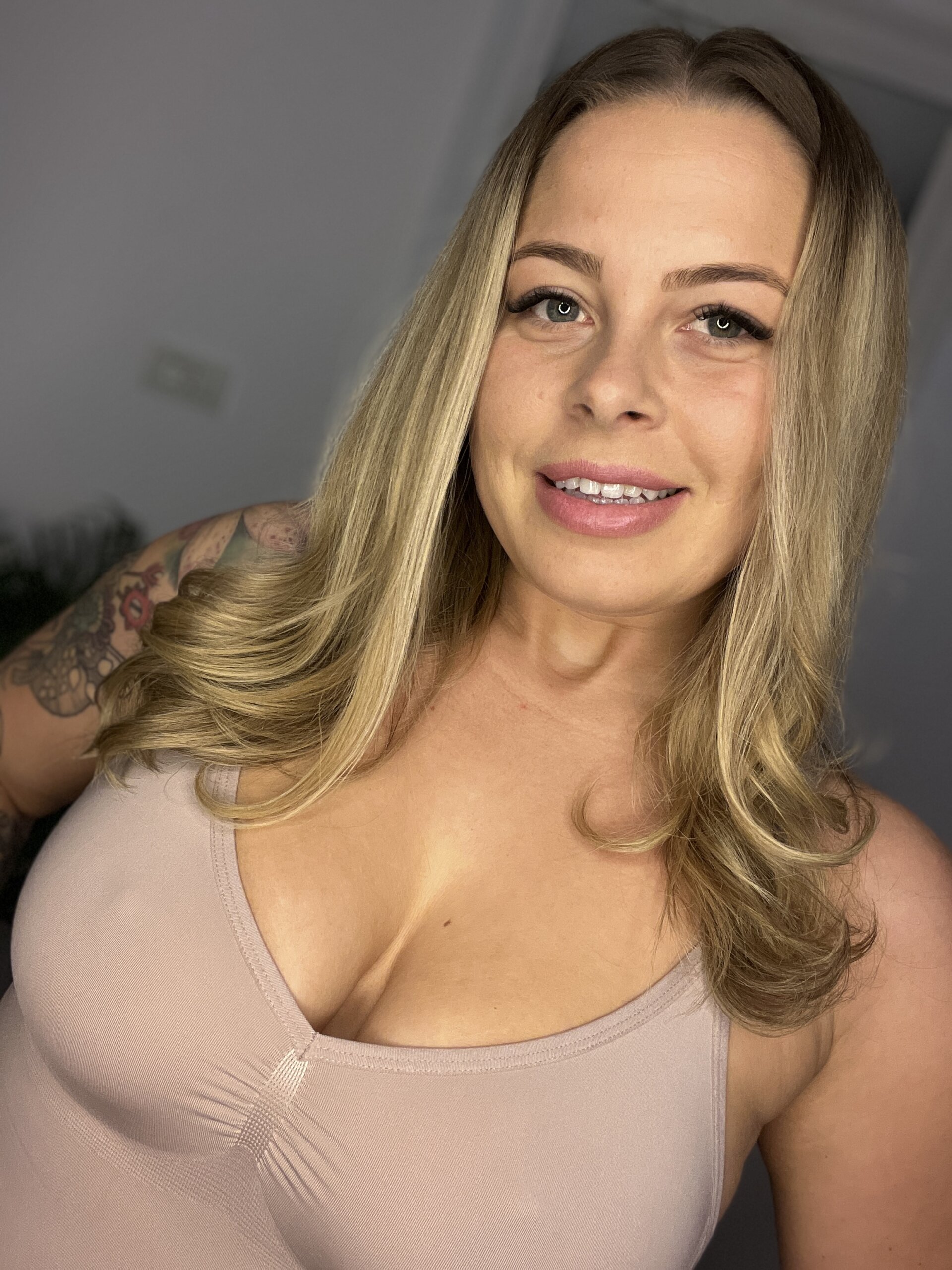 XXX Porn Photo of Nude KateAllyaa 5