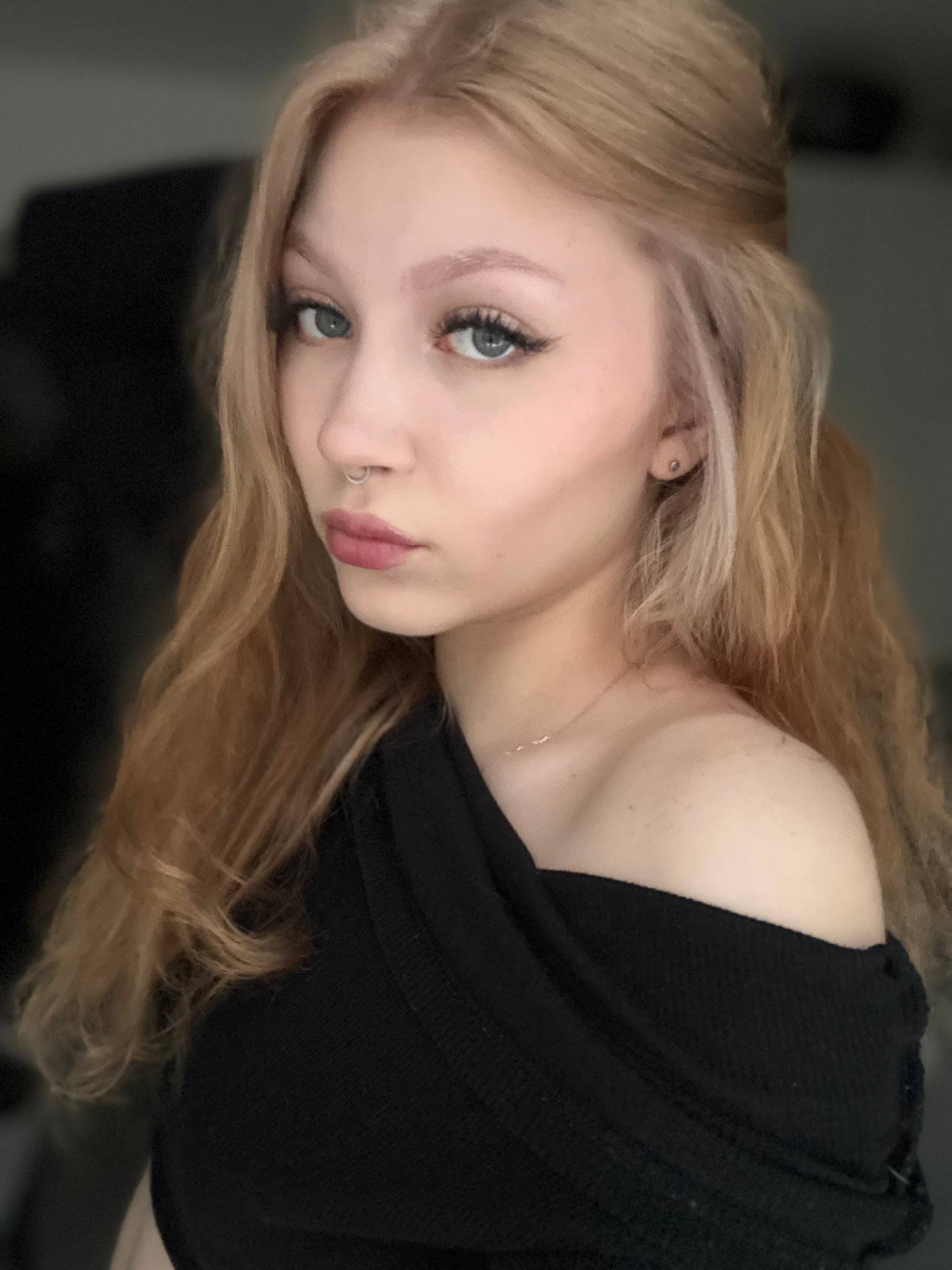 XXX Porn Photo of Nude yunarose_ 2