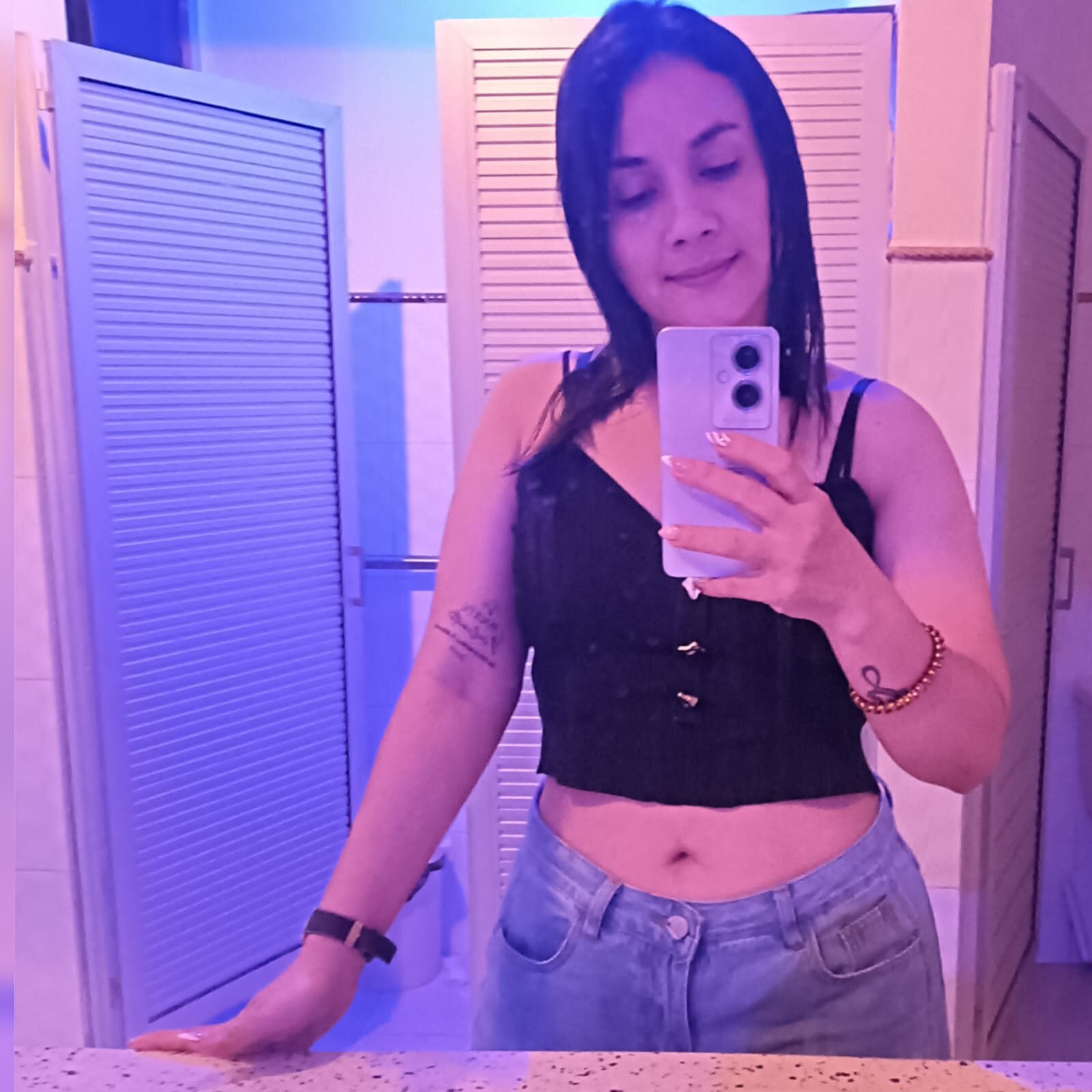 XXX Porn Photo of Nude allysoon 2