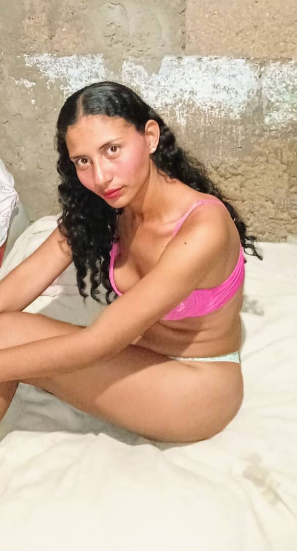 XXX Porn Photo of Nude LucyHadans 1