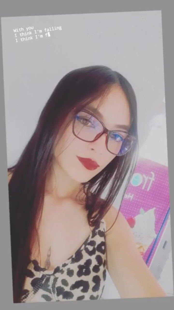 XXX Porn Photo of Nude VictoriaPiercee 1