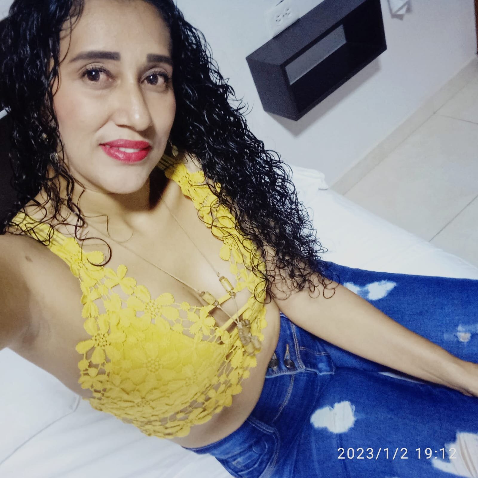 XXX Porn Photo of Nude latinabueno41 40