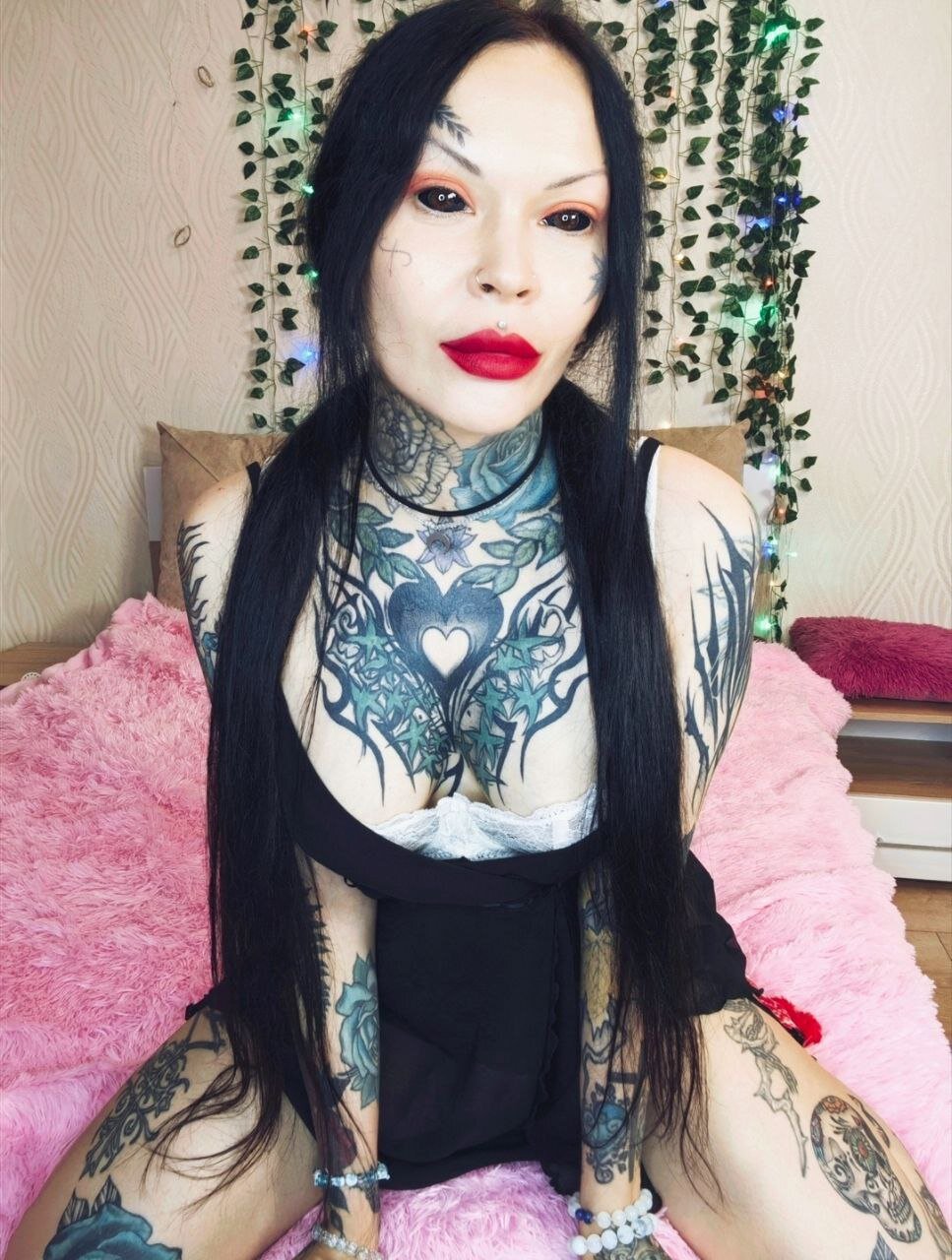 XXX Porn Photo of Nude Megan_Black_Moon 111